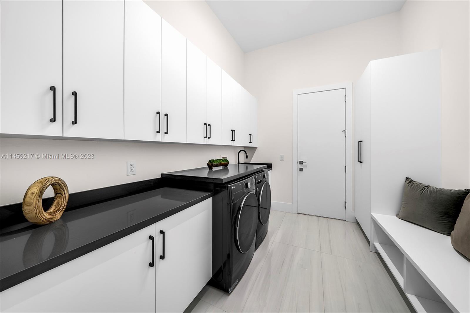 8100 133rd St, Pinecrest, FL, 33156 United States, 5 Bedrooms Bedrooms, ,6 BathroomsBathrooms,Residential,For Sale,133rd St,A11459217