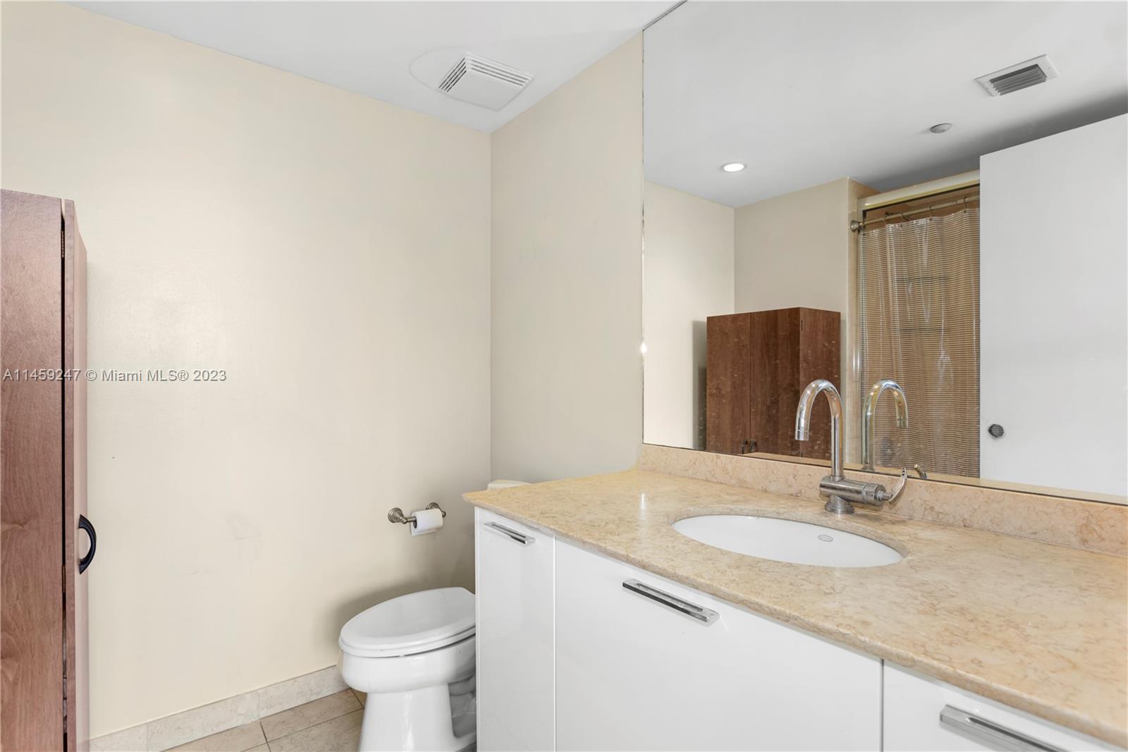 18911 Collins Ave, Sunny Isles Beach, FL, 33160 United States, 3 Bedrooms Bedrooms, ,3 BathroomsBathrooms,Residential,For Sale,Collins Ave,A11459247