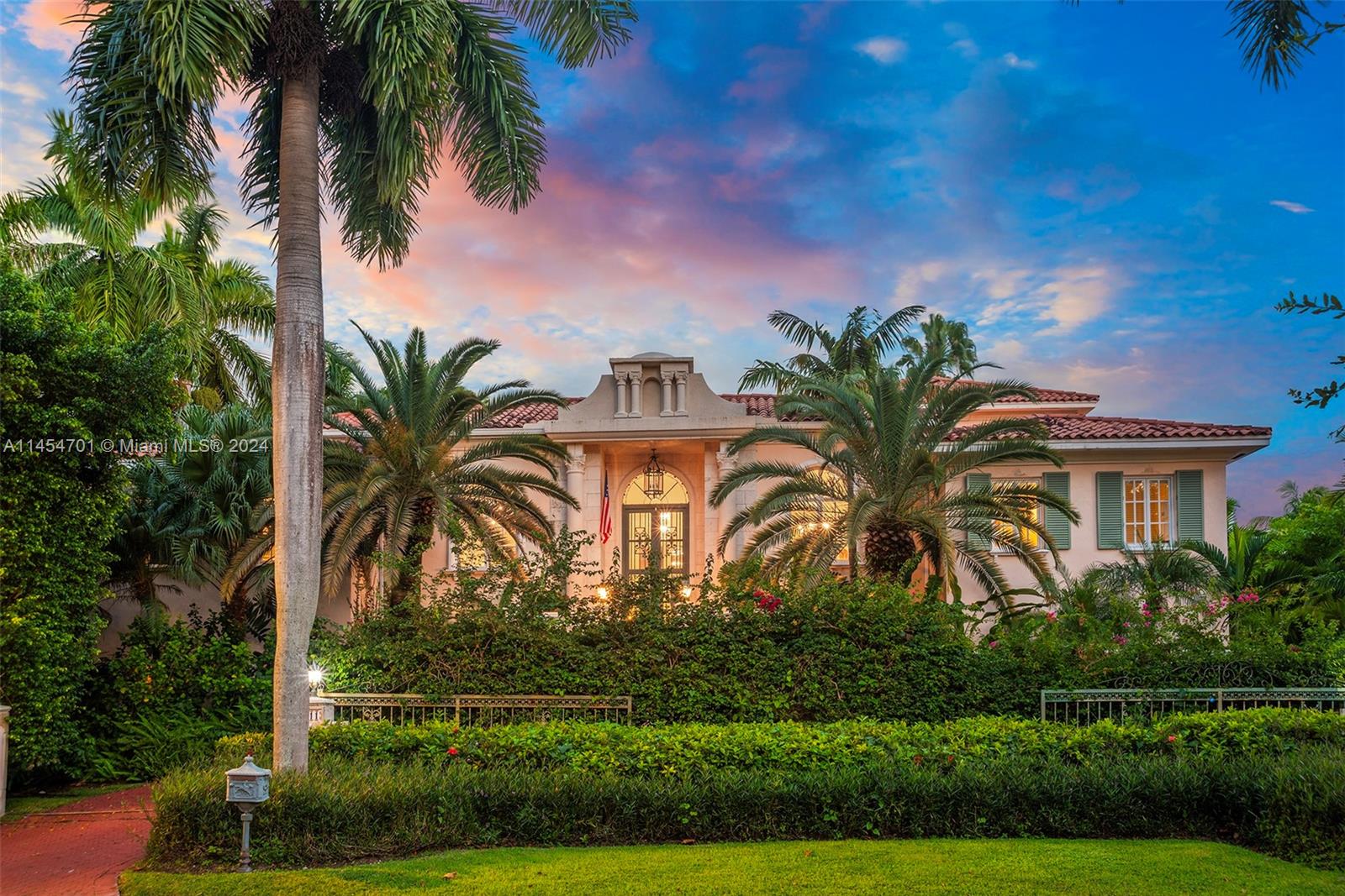 LOWEST PRICE PER SQ.FT. WATERFRONT HOME IN GUARD-GATED COCOPLUM! ONLY $966/SF! Exceptional estate nestled on an oversized corner 19,393 SF lot w/134' of water frontage & ocean access. This Italian mansion is oozing w/elegance & old world charm, offering 7BD & 9.5BA. The grand stairway entrance leads you to the foyer entry, interior courtyard, elegant interiors, sophisticated living areas & primary suite which has 2 private terraces & 2 walk-in closets. Entertainers will enjoy the numerous balconies, covered terrace w/summer kitchen & bar, resort-style pool, gorgeous fruit trees & huge downstairs patio running the full length of the home. Complete w/an elevator, 3-car garage, gym, ample storage & large party room + separate maids quarters (not included in the Sq.Ft.). MAX boat size: 35'.