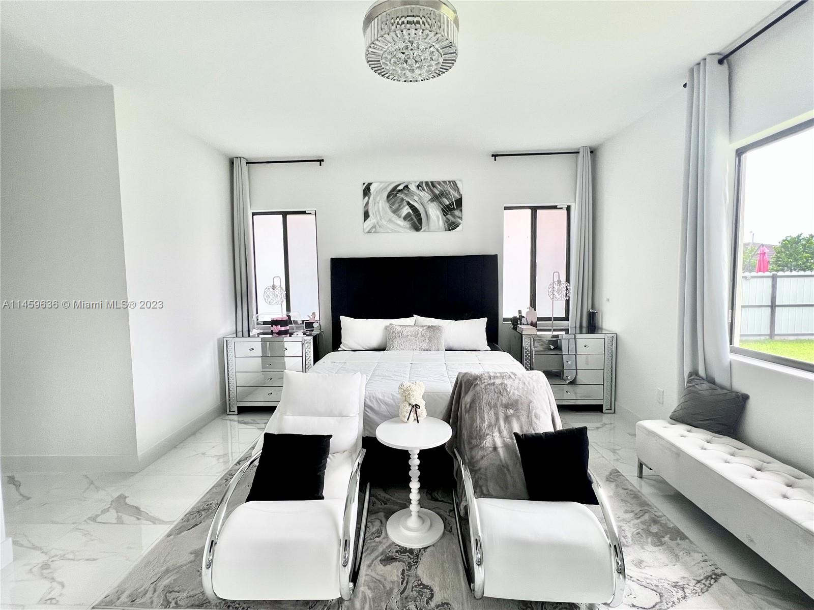 Listing Photo 18