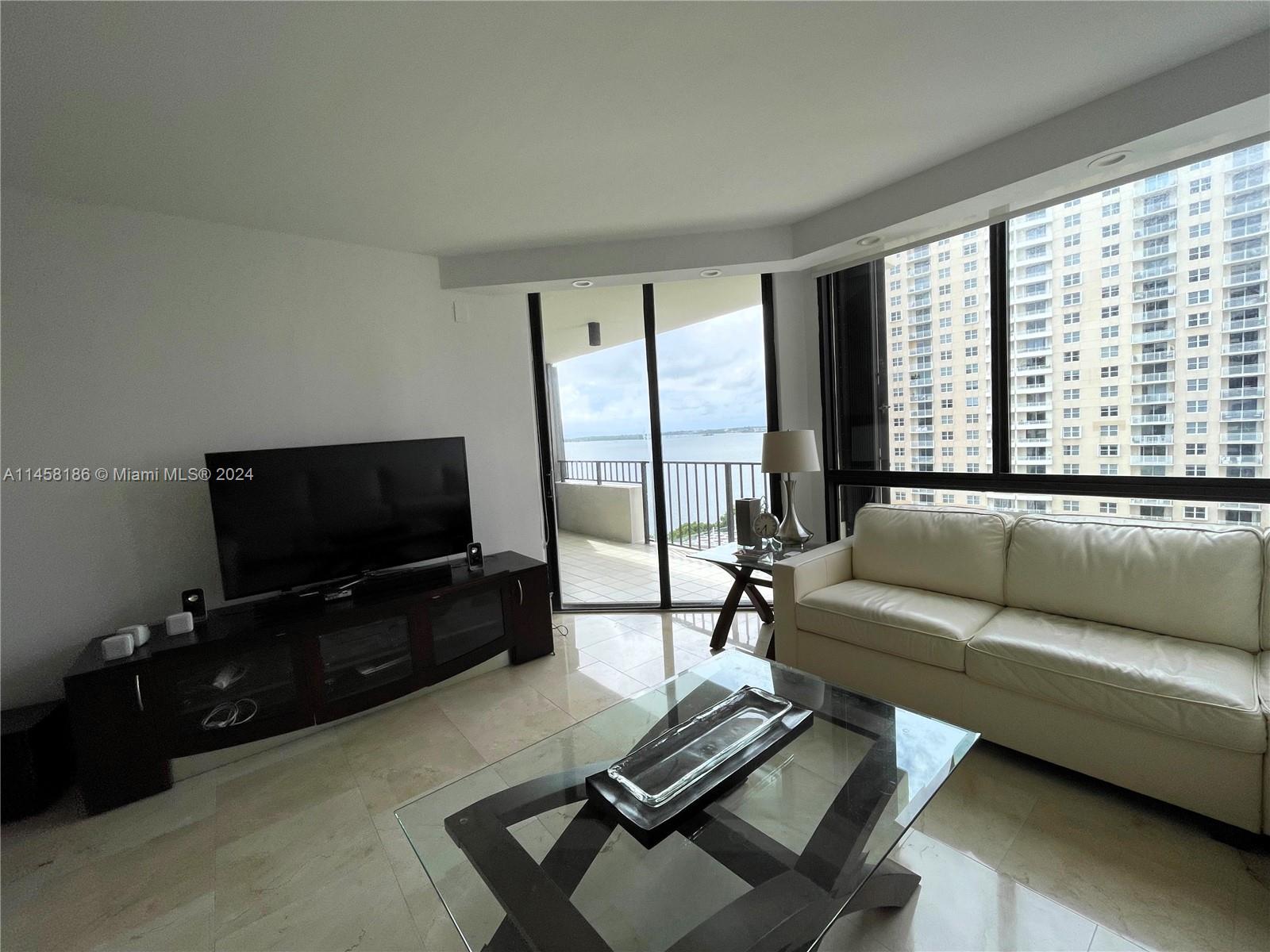 520 Brickell Key Dr, Miami, FL, 33131 United States, 2 Bedrooms Bedrooms, ,2 BathroomsBathrooms,Residential,For Sale,Brickell Key Dr,A11458186