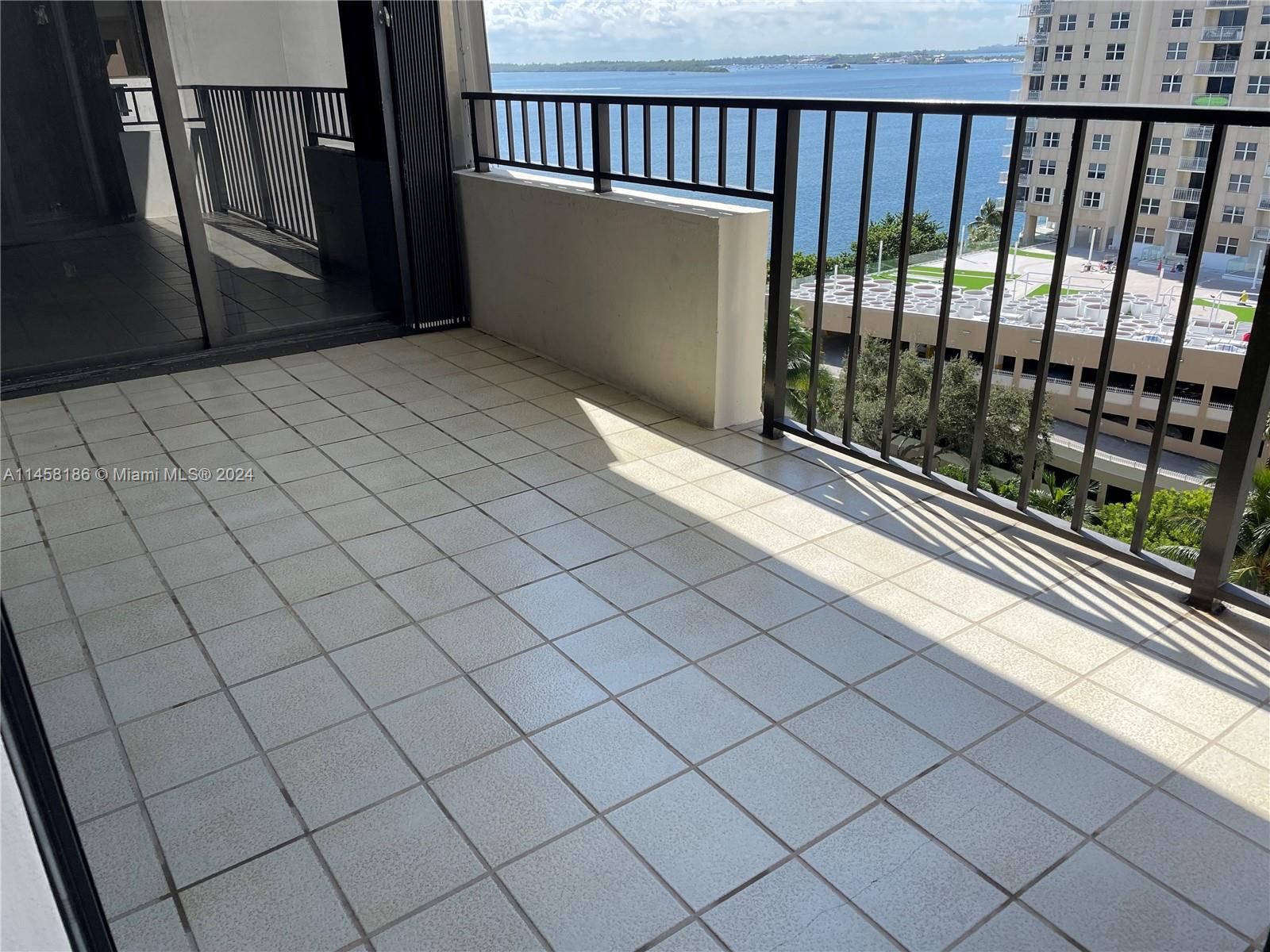 520 Brickell Key Dr, Miami, FL, 33131 United States, 2 Bedrooms Bedrooms, ,2 BathroomsBathrooms,Residential,For Sale,Brickell Key Dr,A11458186