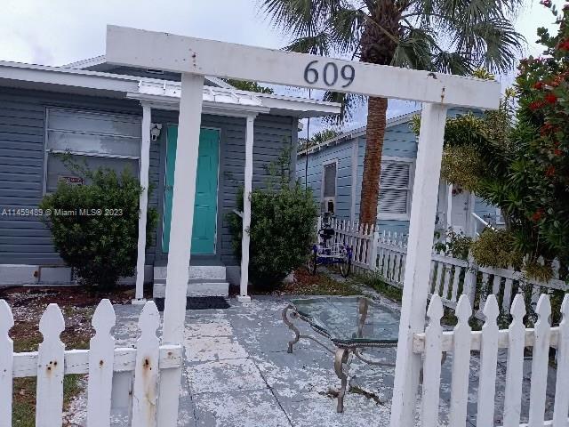 609 M St, Lake Worth, FL, 33460 United States, 3 Bedrooms Bedrooms, ,2 BathroomsBathrooms,Residential,For Sale,M St,A11459489