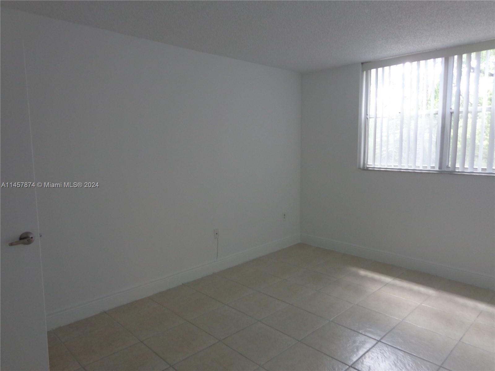 1805 Sans Souci Blvd 309, North Miami, Florida 33181, 1 Bedroom Bedrooms, ,1 BathroomBathrooms,Residential,For Sale,1805 Sans Souci Blvd 309,A11457874