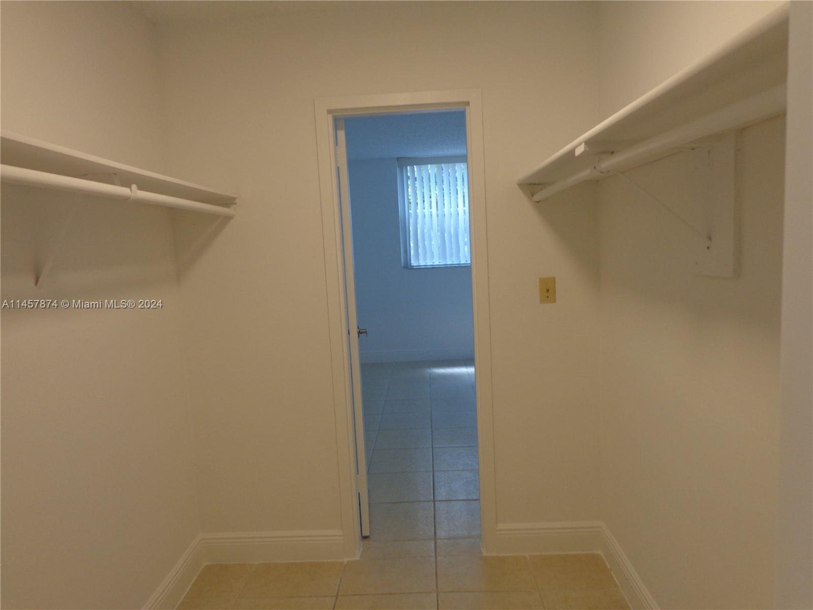 1805 Sans Souci Blvd 309, North Miami, Florida 33181, 1 Bedroom Bedrooms, ,1 BathroomBathrooms,Residential,For Sale,1805 Sans Souci Blvd 309,A11457874