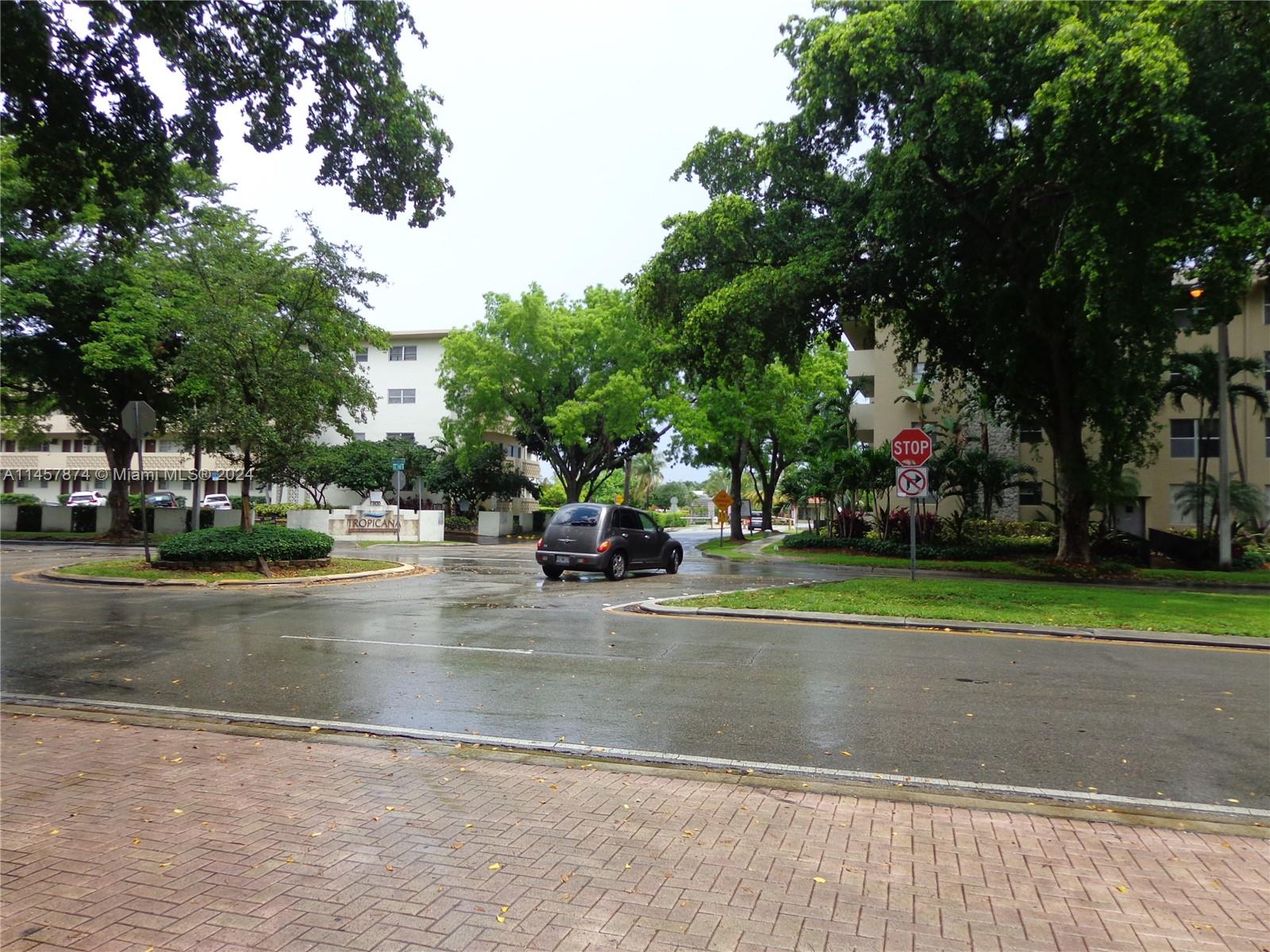 1805 Sans Souci Blvd 309, North Miami, Florida 33181, 1 Bedroom Bedrooms, ,1 BathroomBathrooms,Residential,For Sale,1805 Sans Souci Blvd 309,A11457874