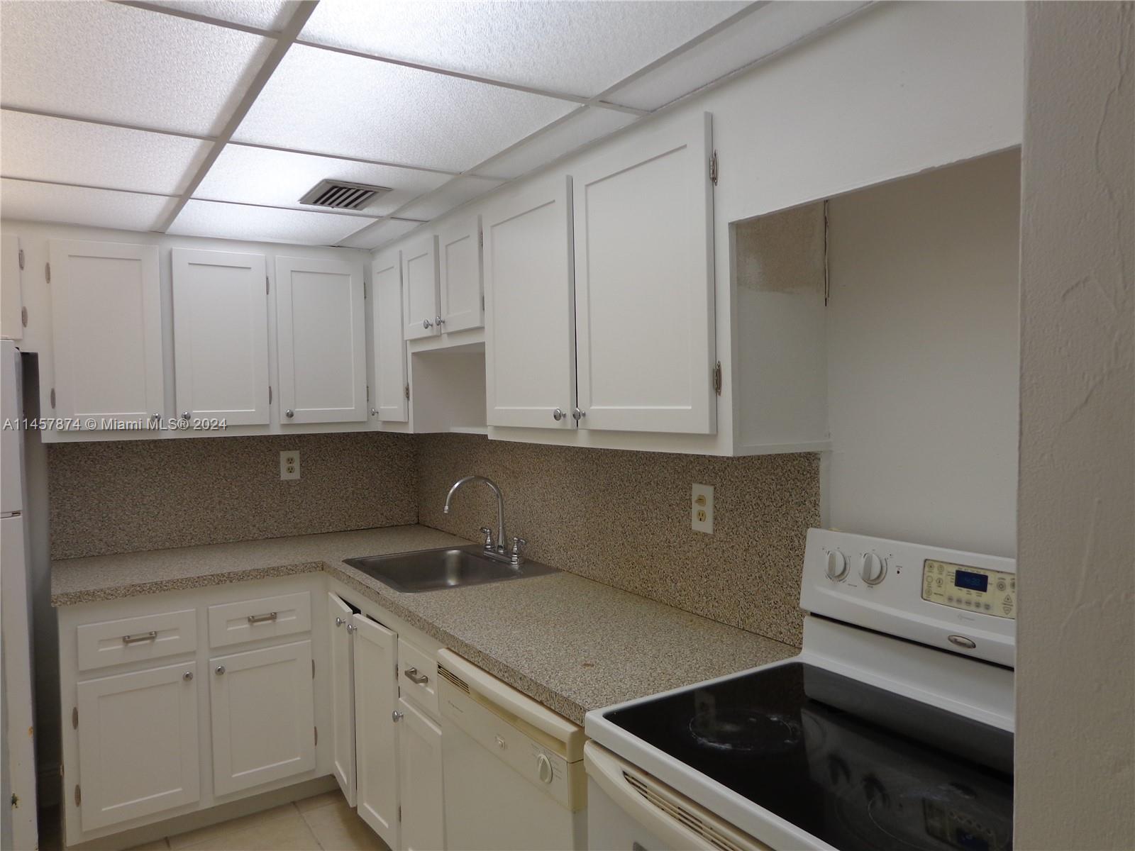 1805 Sans Souci Blvd 309, North Miami, Florida 33181, 1 Bedroom Bedrooms, ,1 BathroomBathrooms,Residential,For Sale,1805 Sans Souci Blvd 309,A11457874
