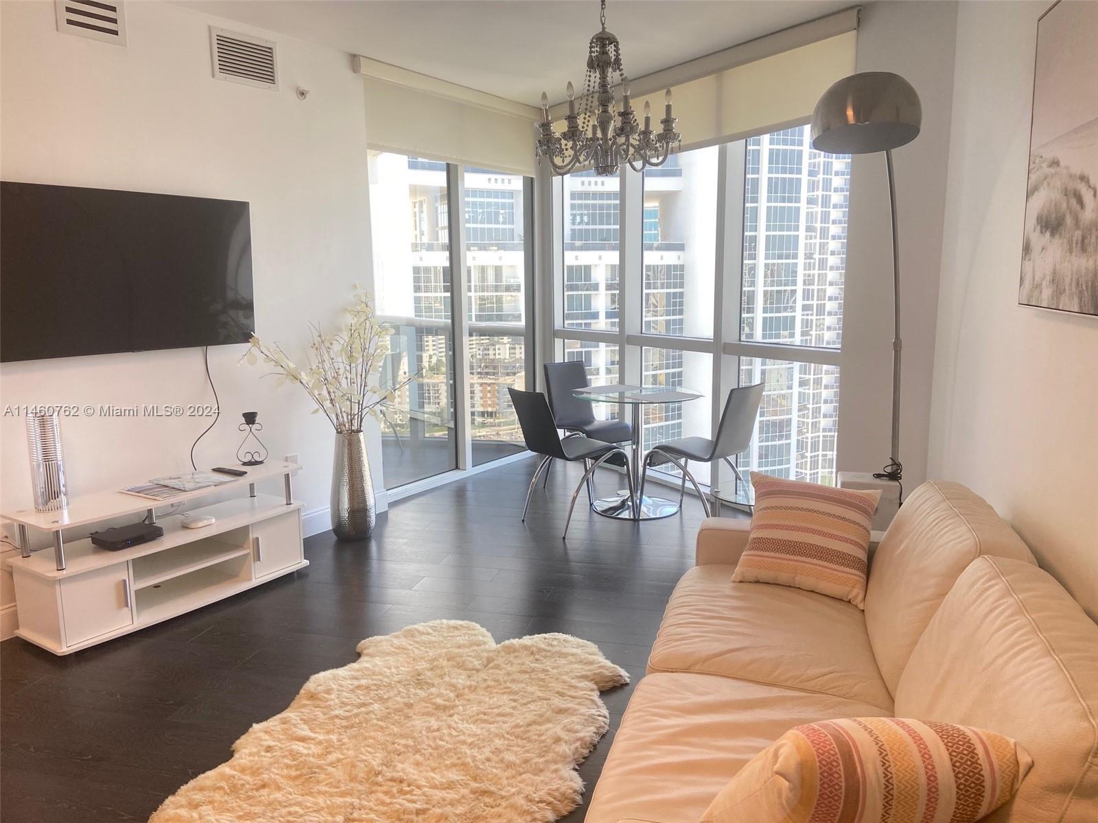 18201 Collins Ave, Sunny Isles Beach, FL, 33160 United States, 1 Bedroom Bedrooms, ,1 BathroomBathrooms,Residential,For Sale,Collins Ave,A11460762