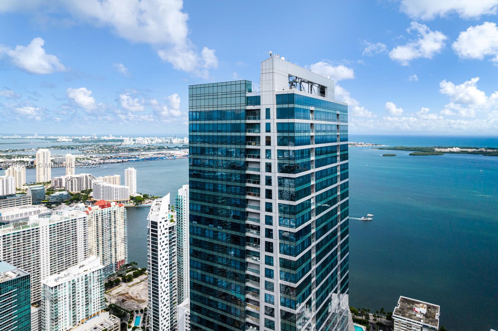 1425 Brickell Ave, Miami, FL, 33131 United States, 2 Bedrooms Bedrooms, ,3 BathroomsBathrooms,Residential,For Sale,Brickell Ave,A11456461