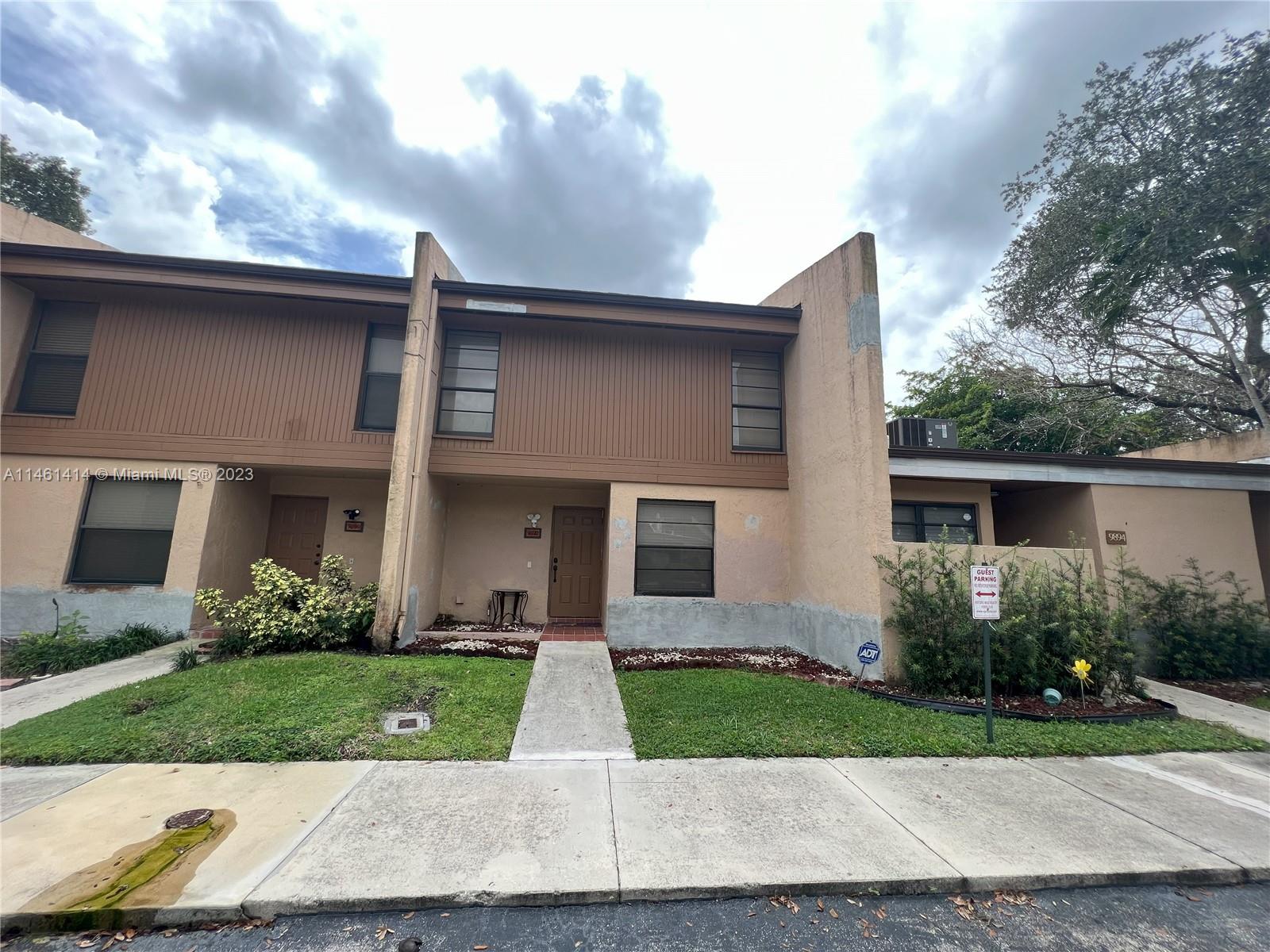 9892 14th Ct, Pembroke Pines, FL, 33024 United States, 3 Bedrooms Bedrooms, ,2 BathroomsBathrooms,Residential,For Sale,14th Ct,A11461414