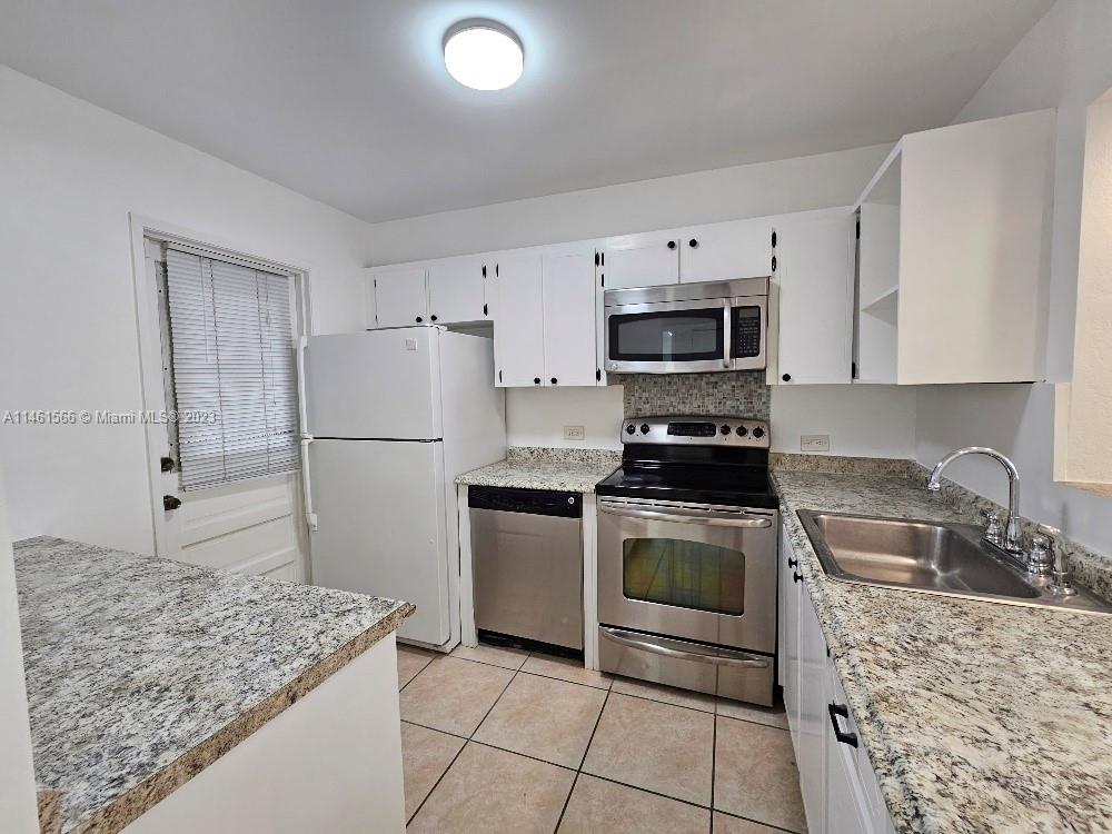 441 NE 195th St 105, Miami, Florida 33179, 1 Bedroom Bedrooms, ,1 BathroomBathrooms,Residential,For Sale,441 NE 195th St 105,A11461566