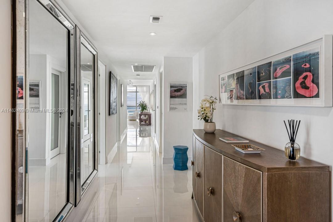 3737 Collins Ave, Miami Beach, FL, 33140 United States, 3 Bedrooms Bedrooms, ,2 BathroomsBathrooms,Residential,For Sale,Collins Ave,A11462409