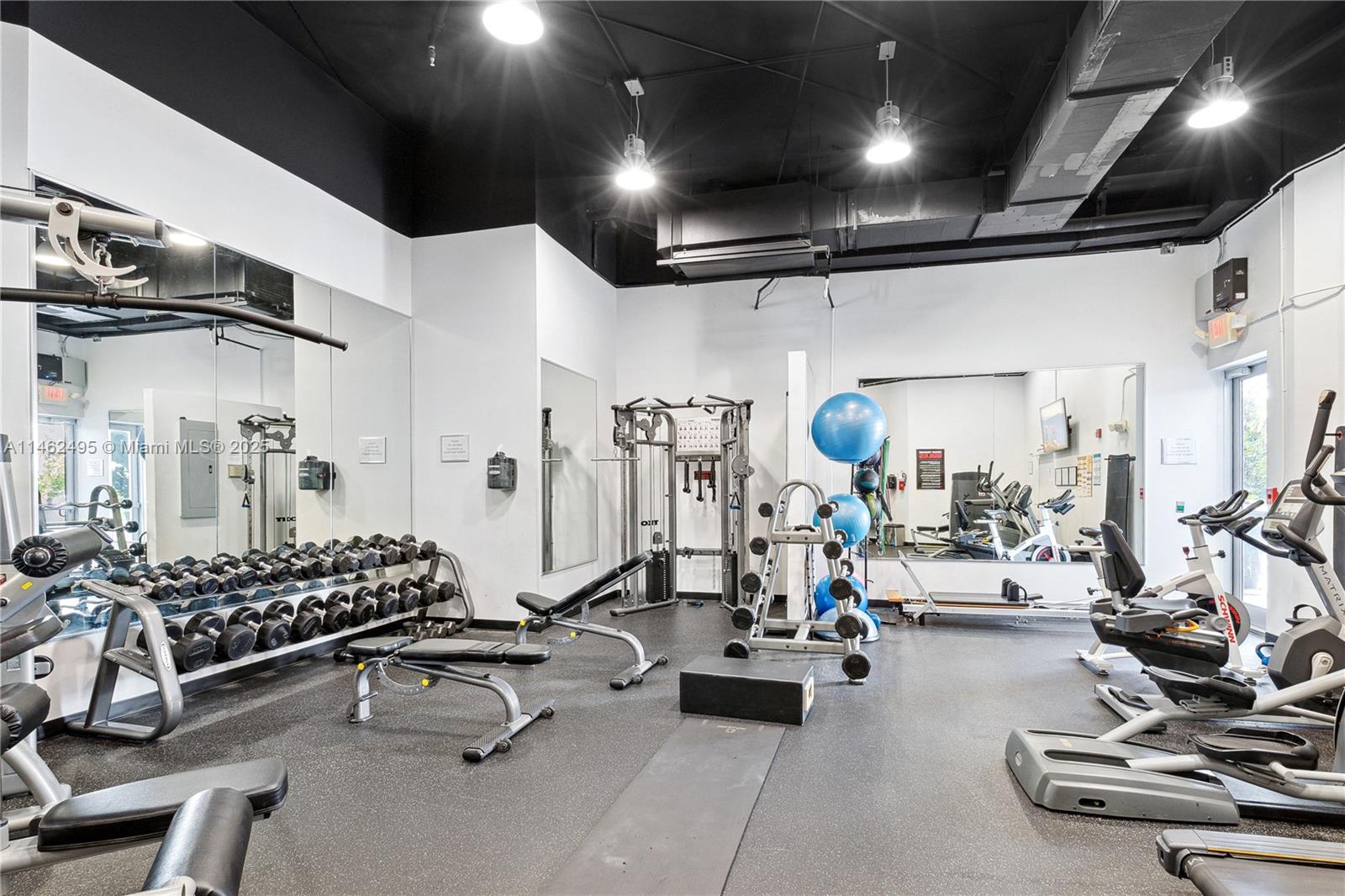 2001 Meridian Ave PH-05, Miami Beach, Florida 33139, 2 Bedrooms Bedrooms, ,2 BathroomsBathrooms,Residential,For Sale,2001 Meridian Ave PH-05,A11462495