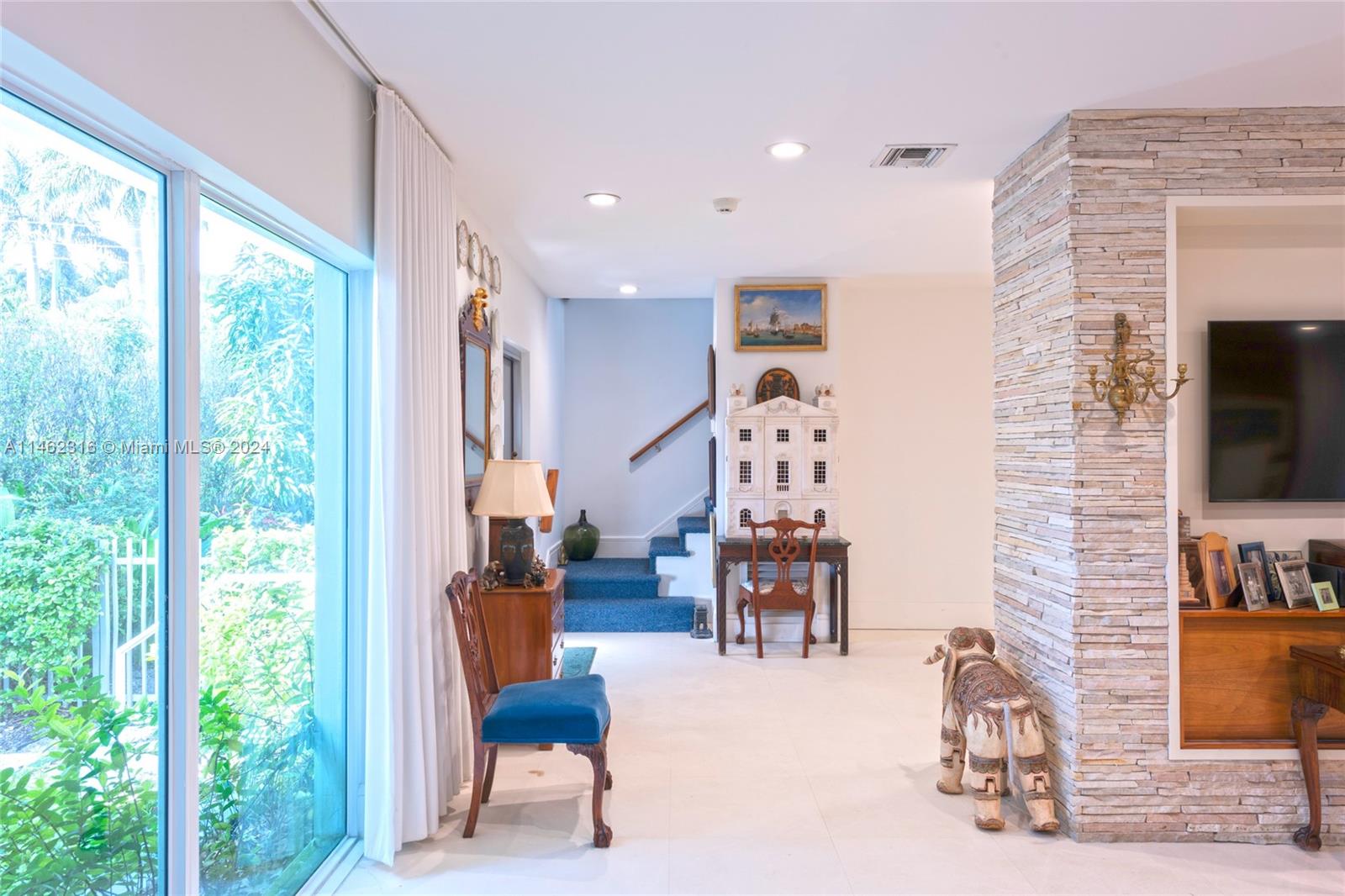 6001 N Bay Rd, Miami Beach, FL 33140, 3 Bedrooms Bedrooms, ,4 BathroomsBathrooms,Residential,For Sale,Bay Rd,A11462316