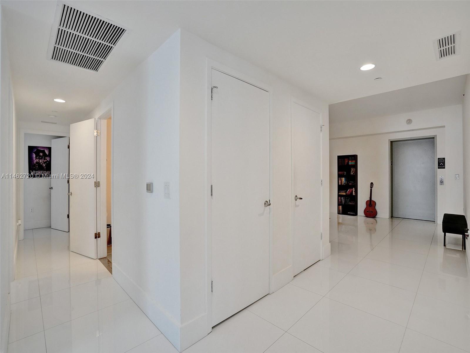 1010 Brickell Ave, Miami, FL, 33131 United States, 3 Bedrooms Bedrooms, ,3 BathroomsBathrooms,Residential,For Sale,Brickell Ave,A11462720