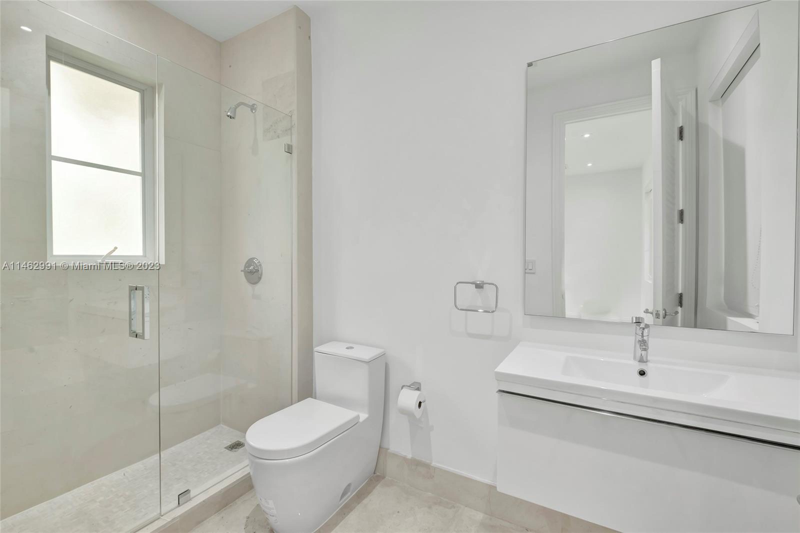 Maid's Quarter bathroom