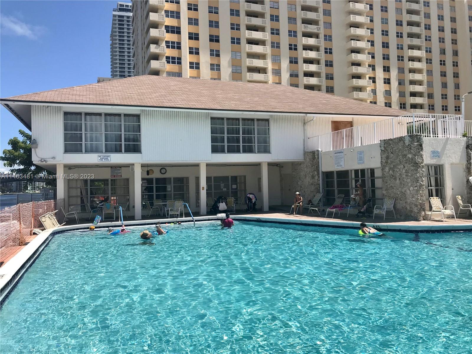 1833 Ocean Dr, Hallandale Beach, FL, 33009 United States, 2 Bedrooms Bedrooms, ,2 BathroomsBathrooms,Residential,For Sale,Ocean Dr,A11463481