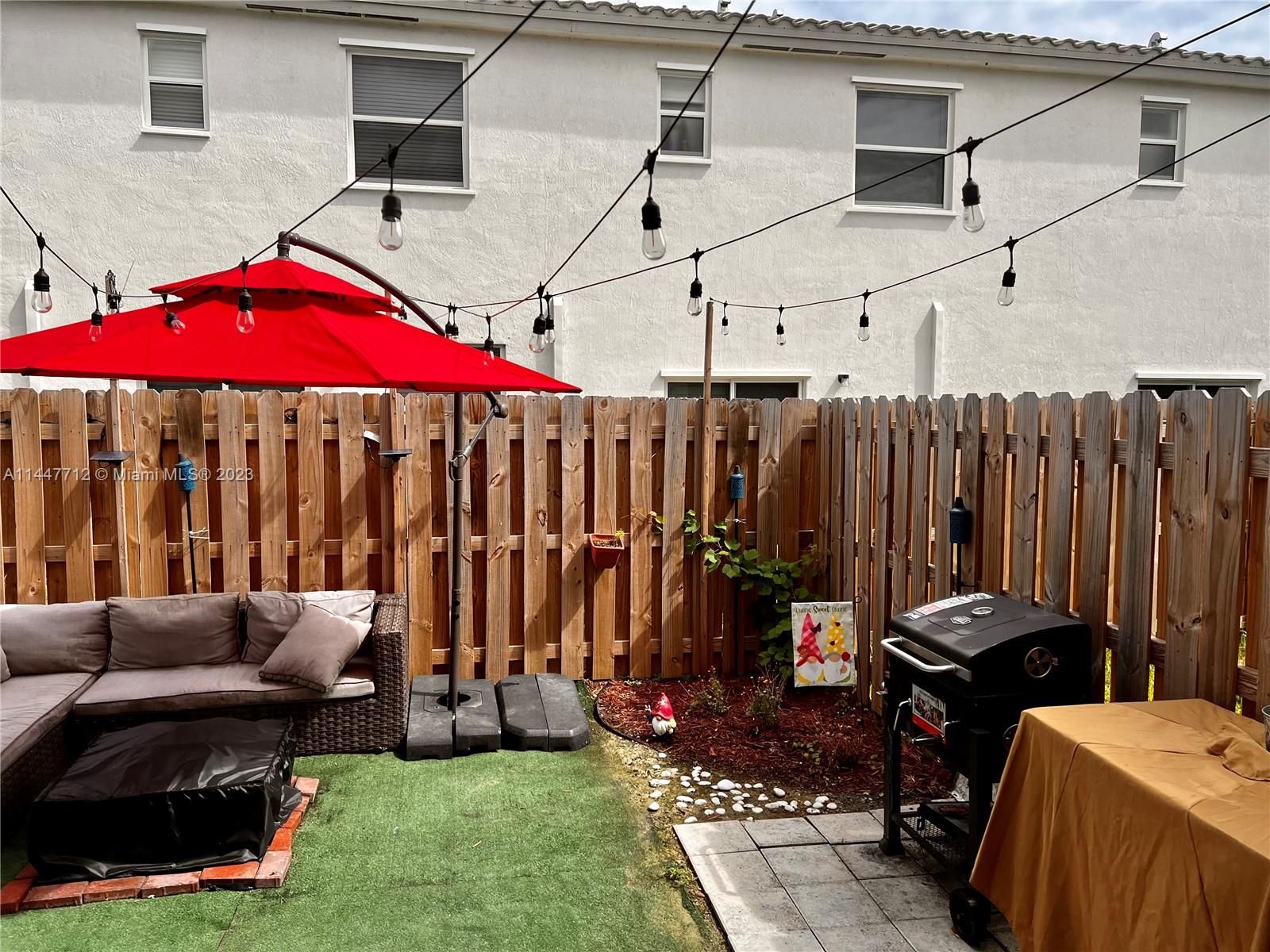 beautiful fenced patio