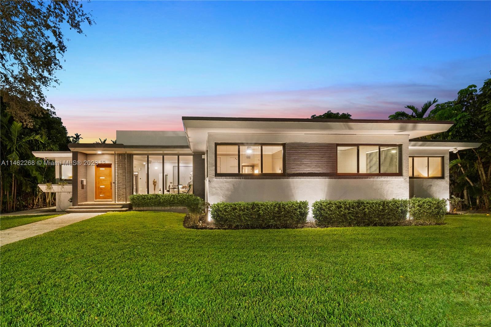 575 Grand Concourse, Miami Shores, FL, 33138 United States, 4 Bedrooms Bedrooms, ,3 BathroomsBathrooms,Residential,For Sale,Grand Concourse,A11462268