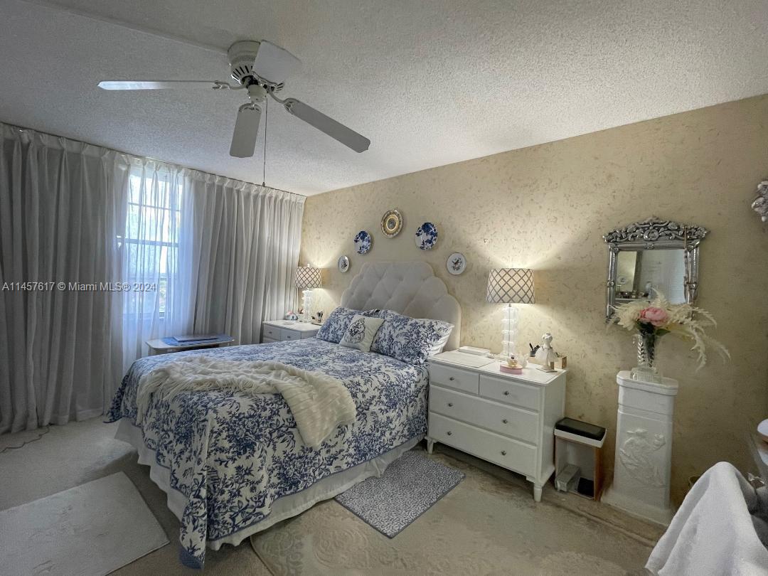 1400 Saint Charles Pl PH 805 A, Pembroke Pines, FL 33026, 2 Bedrooms Bedrooms, ,2 BathroomsBathrooms,Residential,For Sale,Saint Charles Pl,A11457617