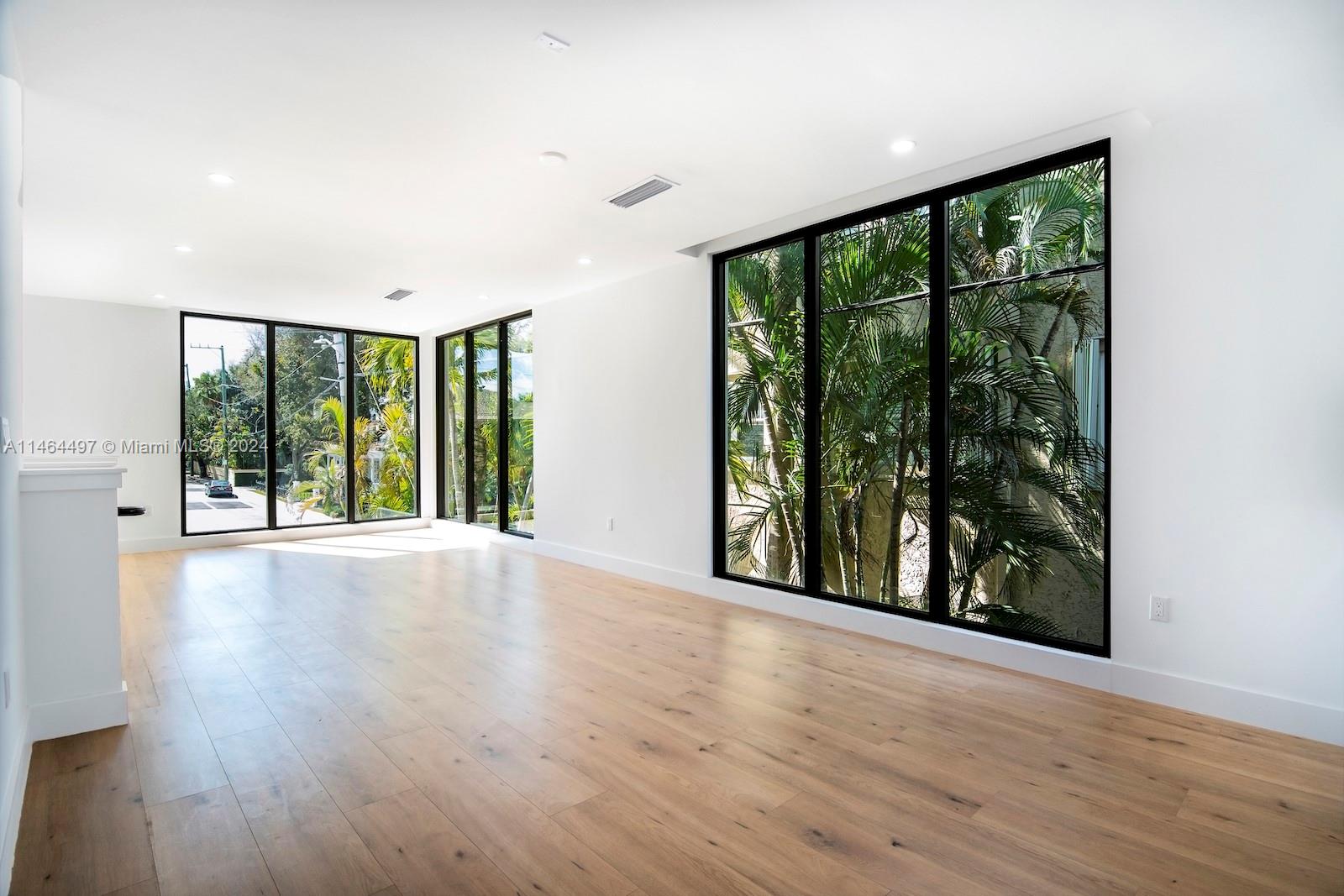 1635 E E Broward, Fort Lauderdale, FL 33301, 3 Bedrooms Bedrooms, ,2 BathroomsBathrooms,Residential,For Sale,E Broward,A11464497