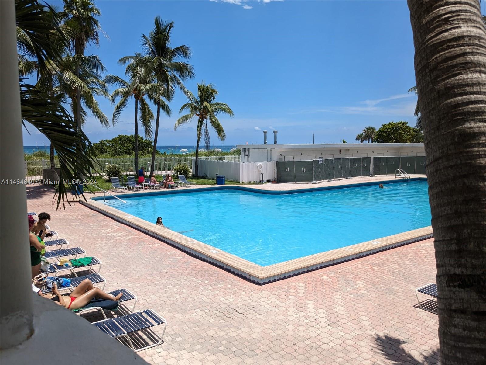 6345 Collins Ave 826, Miami Beach, Florida 33141, ,1 BathroomBathrooms,Residential,For Sale,6345 Collins Ave 826,A11464640