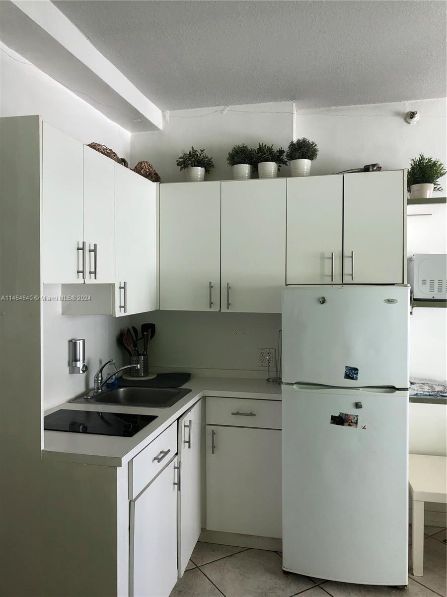 6345 Collins Ave 826, Miami Beach, Florida 33141, ,1 BathroomBathrooms,Residential,For Sale,6345 Collins Ave 826,A11464640