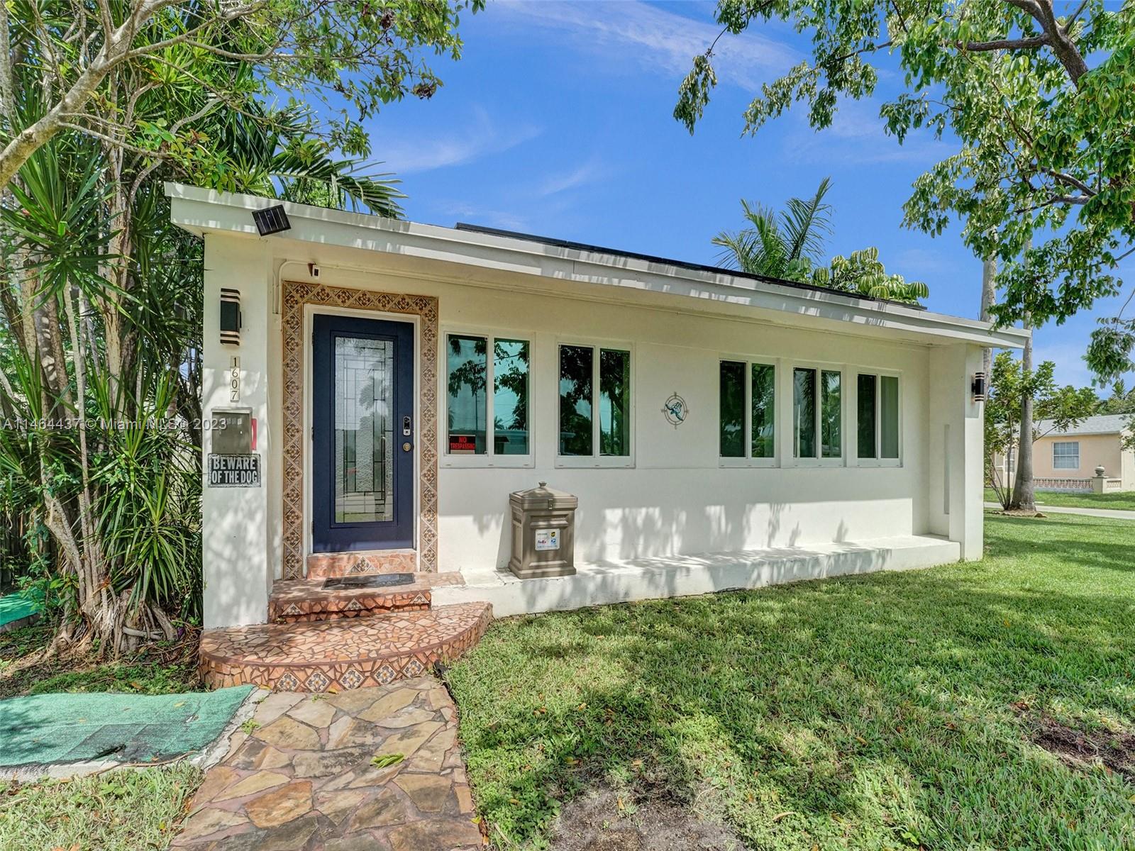 1607 Moffett St, Hollywood, FL, 33020 United States, 3 Bedrooms Bedrooms, ,2 BathroomsBathrooms,Residential,For Sale,Moffett St,A11464437