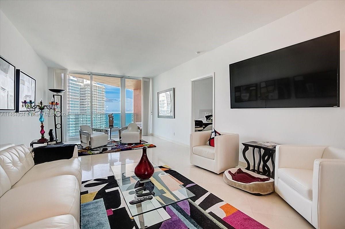300 S Pointe Dr 3306, Miami Beach, Florida 33139, 2 Bedrooms Bedrooms, ,2 BathroomsBathrooms,Residential,For Sale,300 S Pointe Dr 3306,A11464934