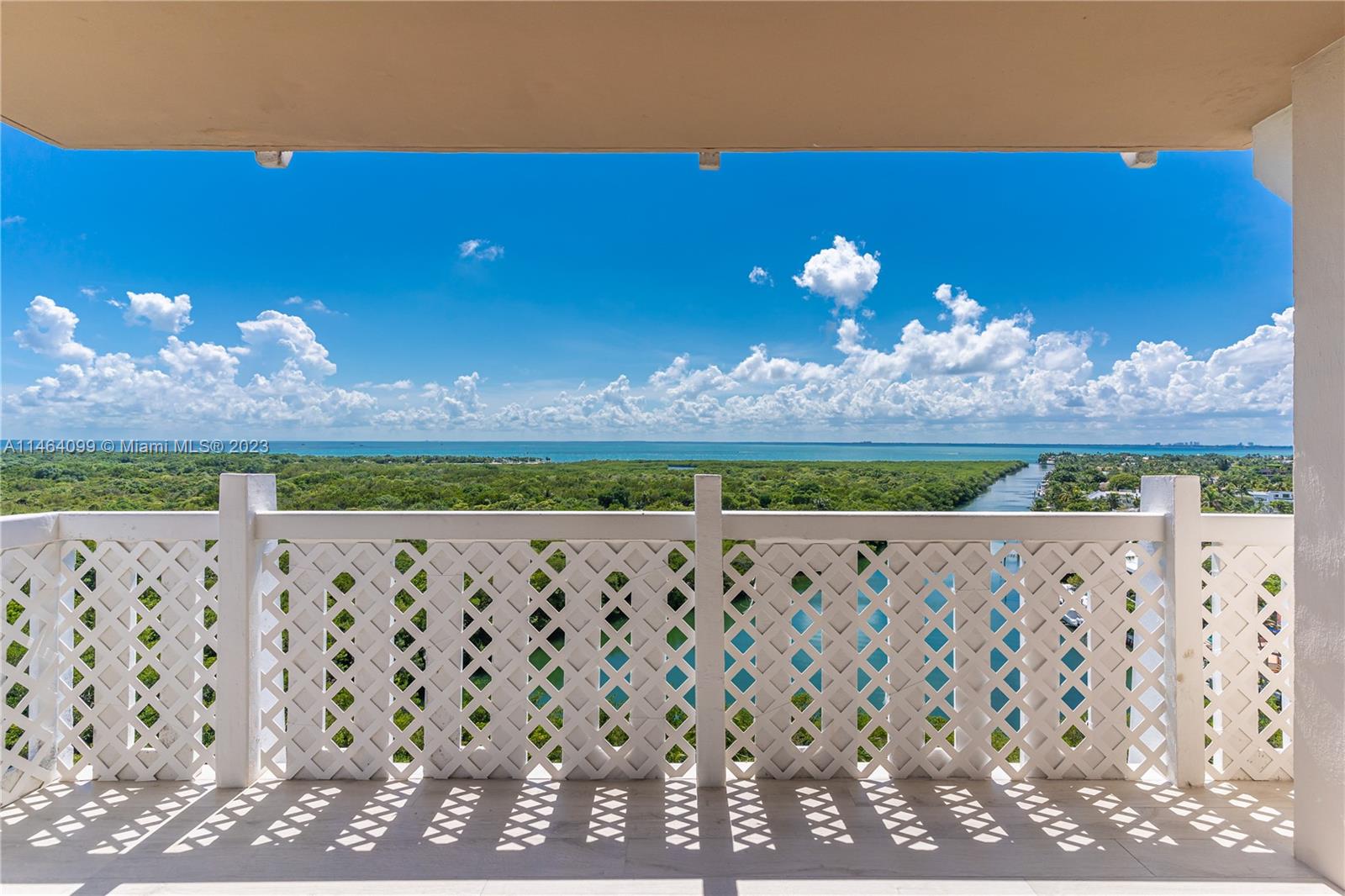 Pre-Penthouse Corner Unit, located in one of Key Biscayne's Most Coveted Boutique Buildings with Direct Beach Access. This updated unit, renovated in 2019, boasts modern ceramic flooring throughout the entire apartment. Enjoy breathtaking views of the water, the nearby State Park, and the iconic Lighthouse from every room. The abundant natural light on the 11th floor truly stands out in this unit. With custom-made cabinets in every room, you benefit from a lot of storage. 
Offering private beach access, two pools, two tennis courts, three gyms, recreational rooms for kids, and even a hair and nail salon on-site, The Towers of Key Biscayne is a great place to live. Call today to set up your private tour !