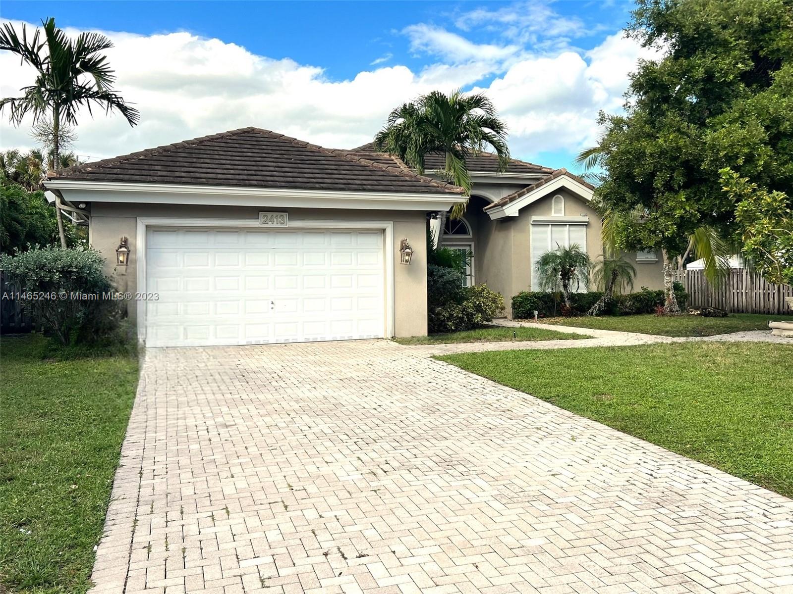 2413 NE 13th St  For Sale A11465246, FL