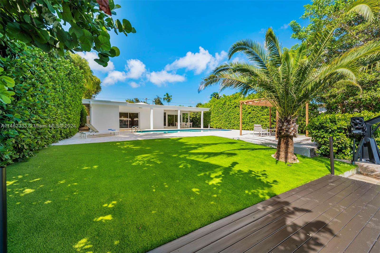 410 Shore Dr, Miami Beach, FL, 33141 United States, 4 Bedrooms Bedrooms, ,3 BathroomsBathrooms,Residential,For Sale,Shore Dr,A11462333