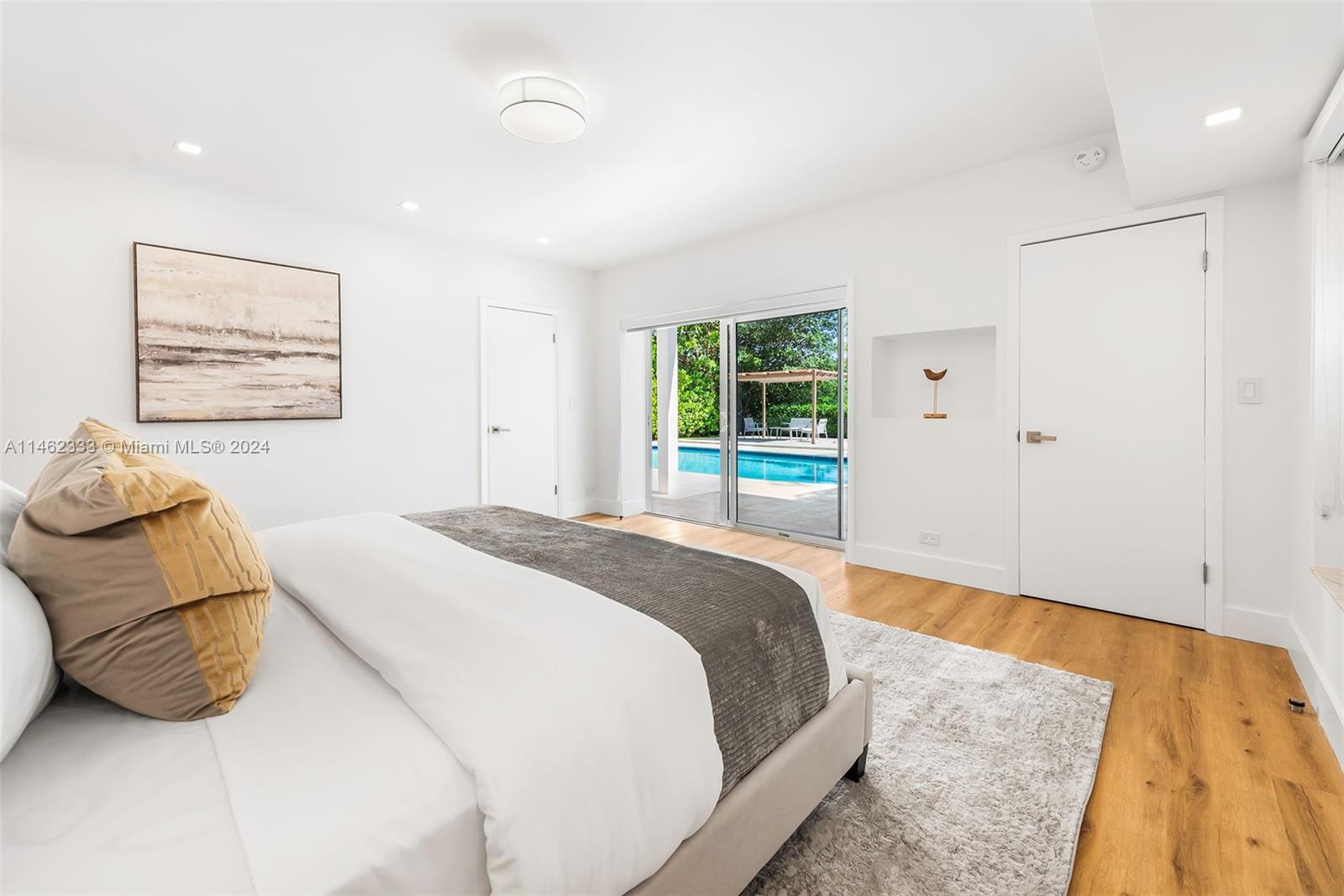 410 Shore Dr, Miami Beach, FL, 33141 United States, 4 Bedrooms Bedrooms, ,3 BathroomsBathrooms,Residential,For Sale,Shore Dr,A11462333