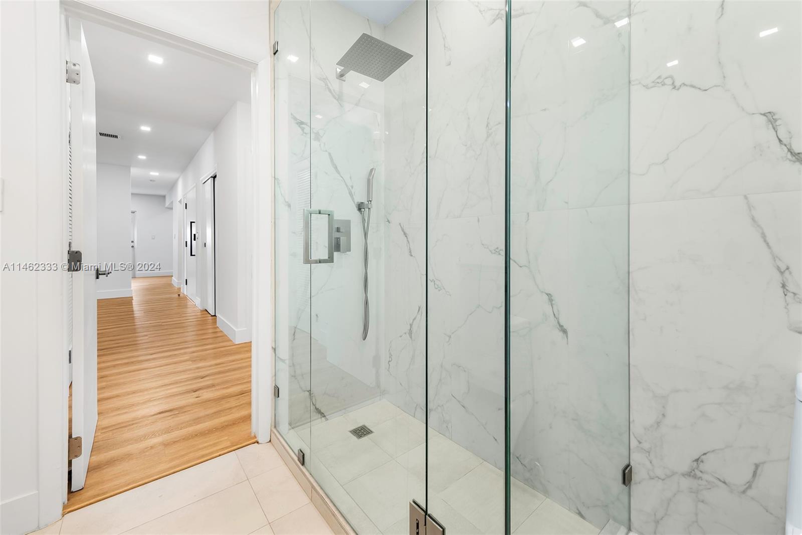 410 Shore Dr, Miami Beach, FL, 33141 United States, 4 Bedrooms Bedrooms, ,3 BathroomsBathrooms,Residential,For Sale,Shore Dr,A11462333