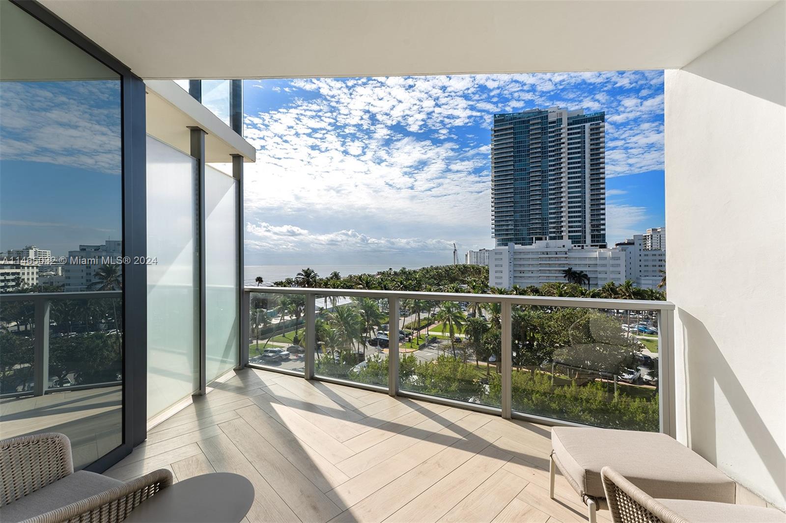 2201 Collins Ave, Miami Beach, FL, 33139 United States, 2 Bedrooms Bedrooms, ,2 BathroomsBathrooms,Residential,For Sale,Collins Ave,A11465032