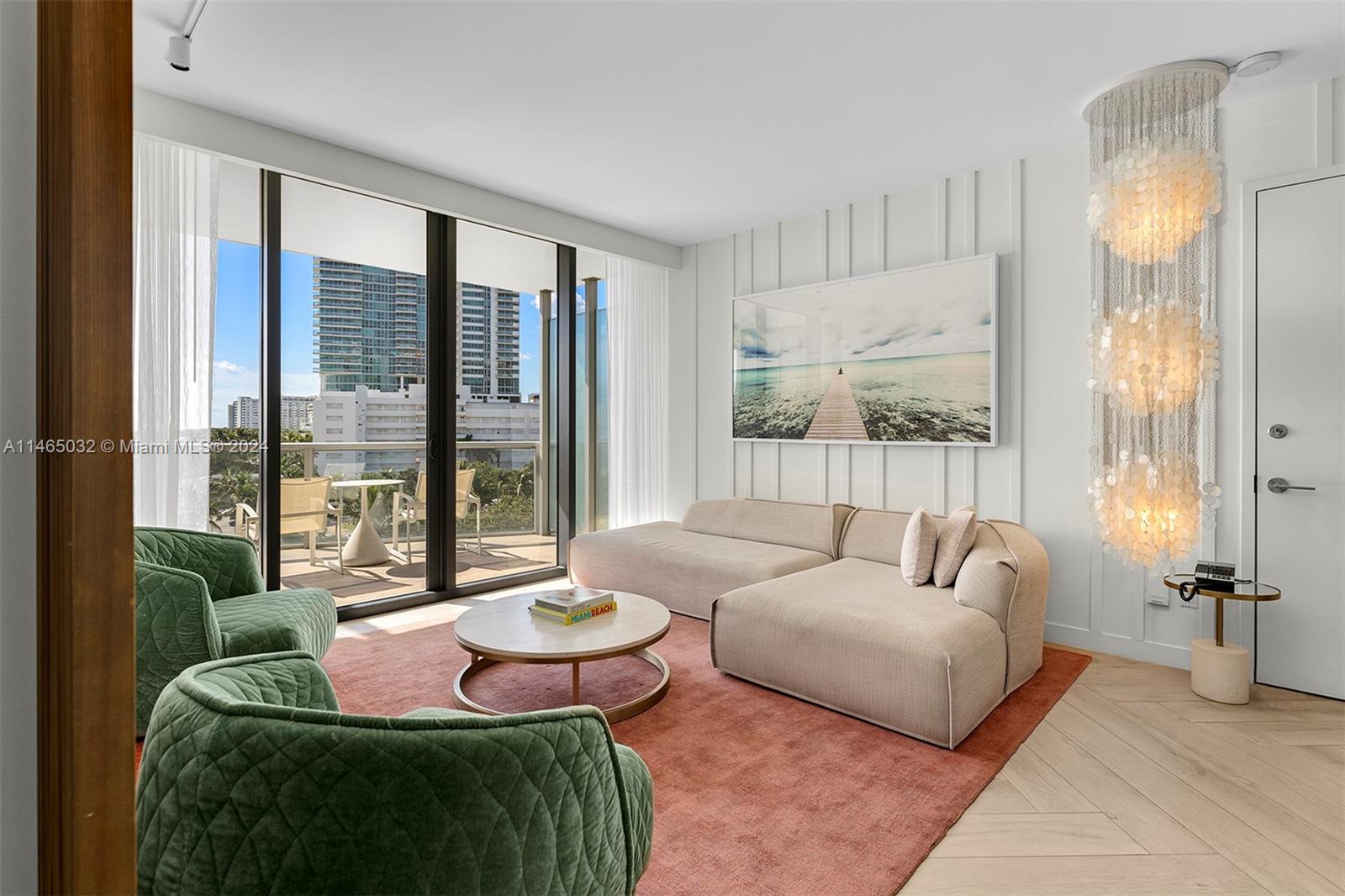 2201 Collins Ave, Miami Beach, FL, 33139 United States, 2 Bedrooms Bedrooms, ,2 BathroomsBathrooms,Residential,For Sale,Collins Ave,A11465032