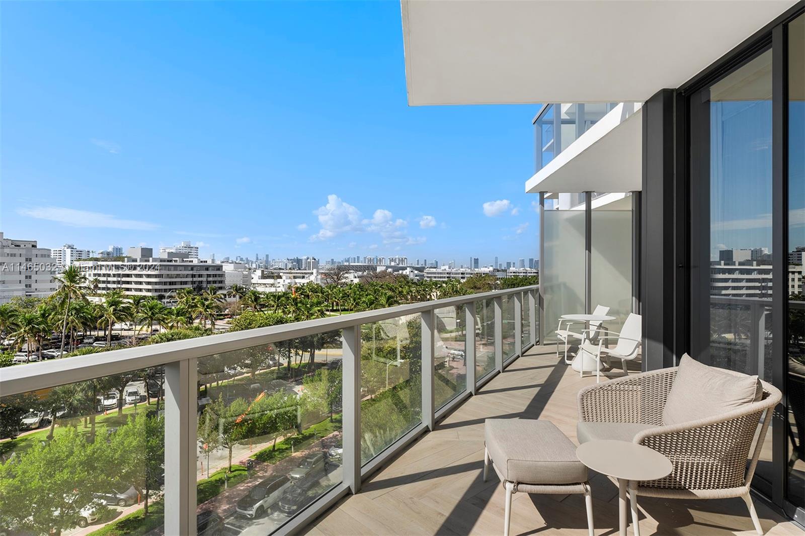 2201 Collins Ave, Miami Beach, FL, 33139 United States, 2 Bedrooms Bedrooms, ,2 BathroomsBathrooms,Residential,For Sale,Collins Ave,A11465032