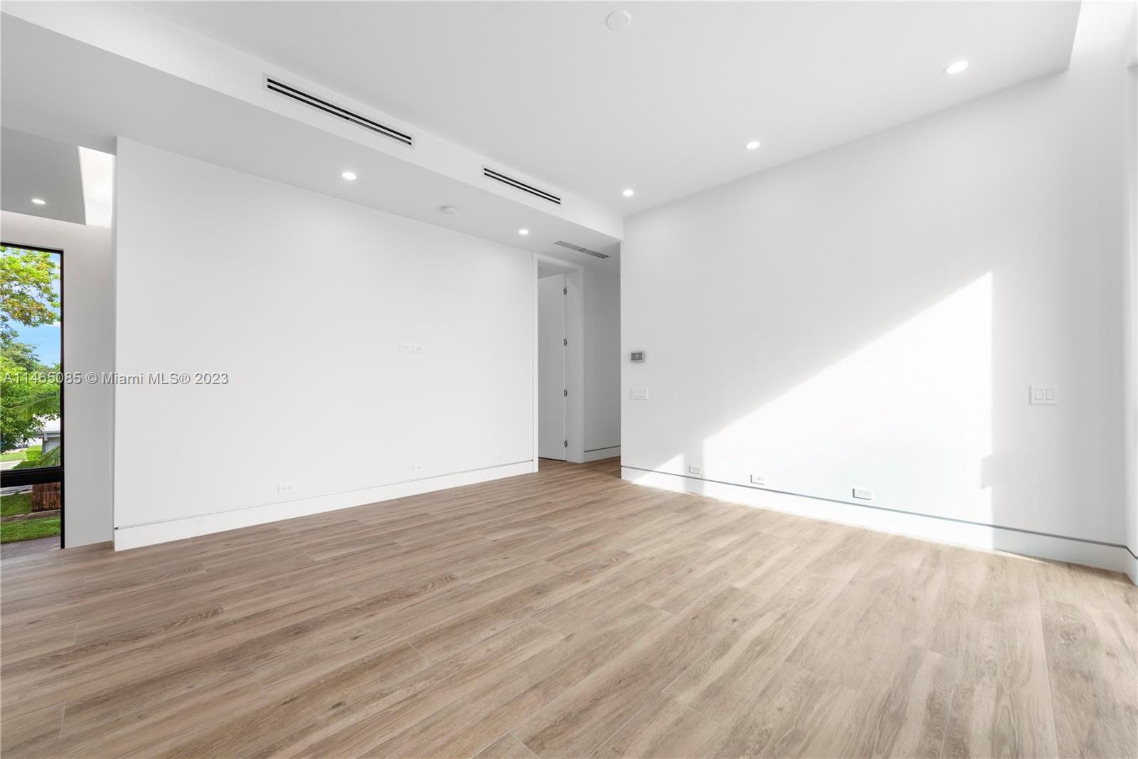 Second Floor Family Room