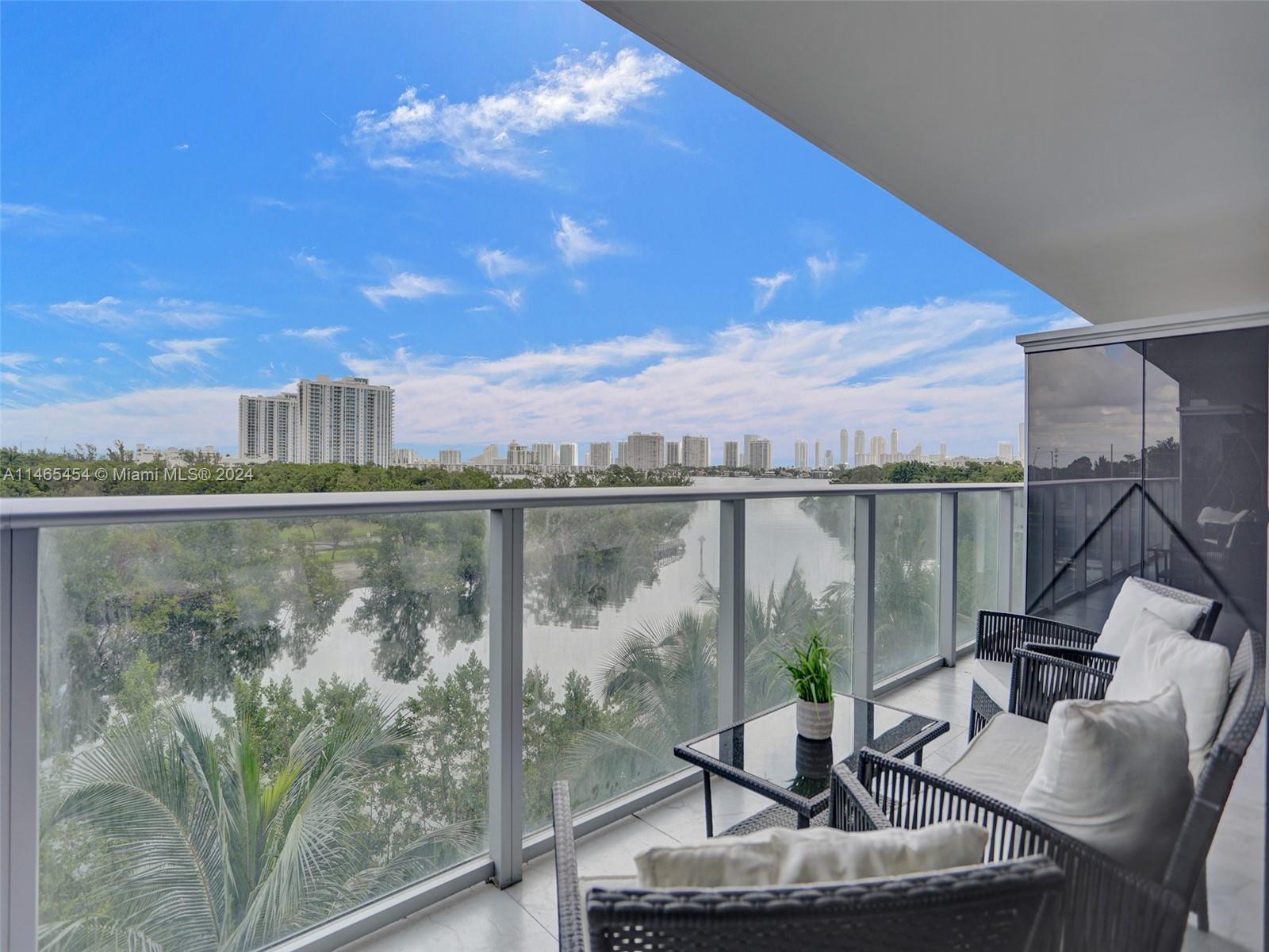 16385 Biscayne Blvd, North Miami Beach, FL, 33160 United States, 2 Bedrooms Bedrooms, ,2 BathroomsBathrooms,Residential,For Sale,Biscayne Blvd,A11465454