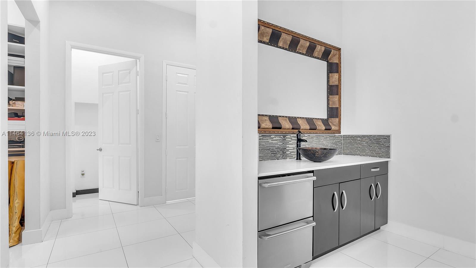 wet bar