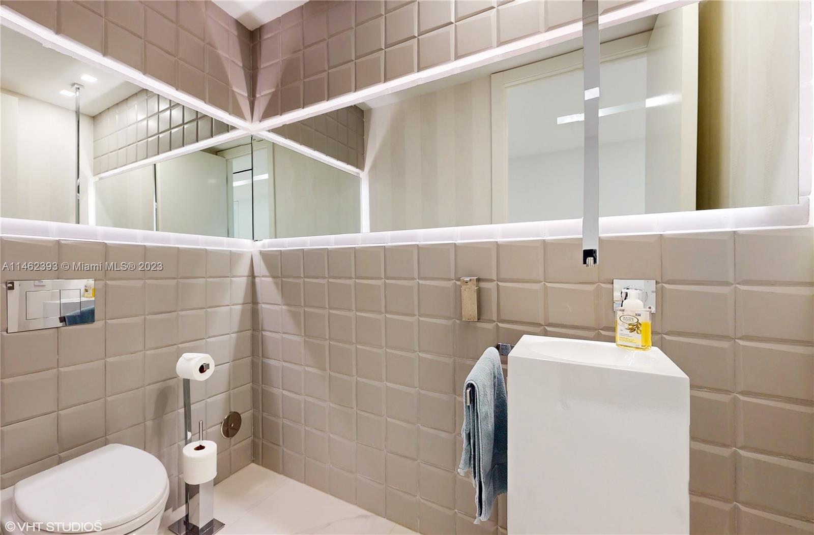 Powder Room of foyer