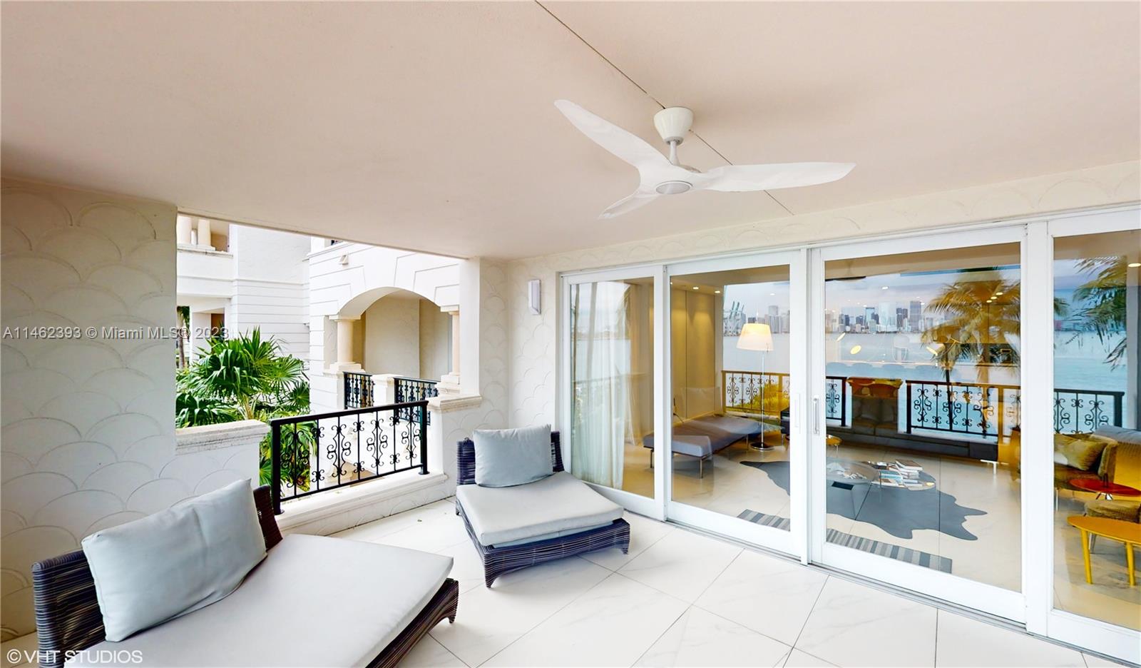 Guest bedroom balcony