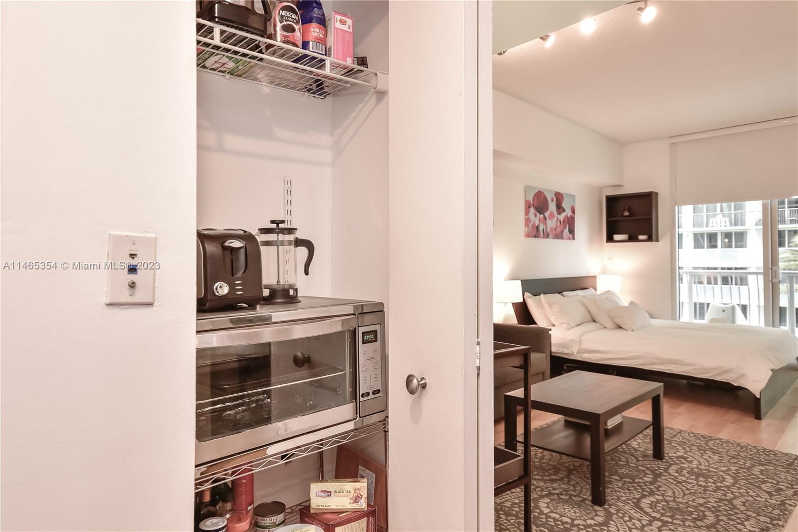 1750 N Bayshore Dr 1211, Miami, Florida 33132, ,1 BathroomBathrooms,Residentiallease,For Rent,1750 N Bayshore Dr 1211,A11465354