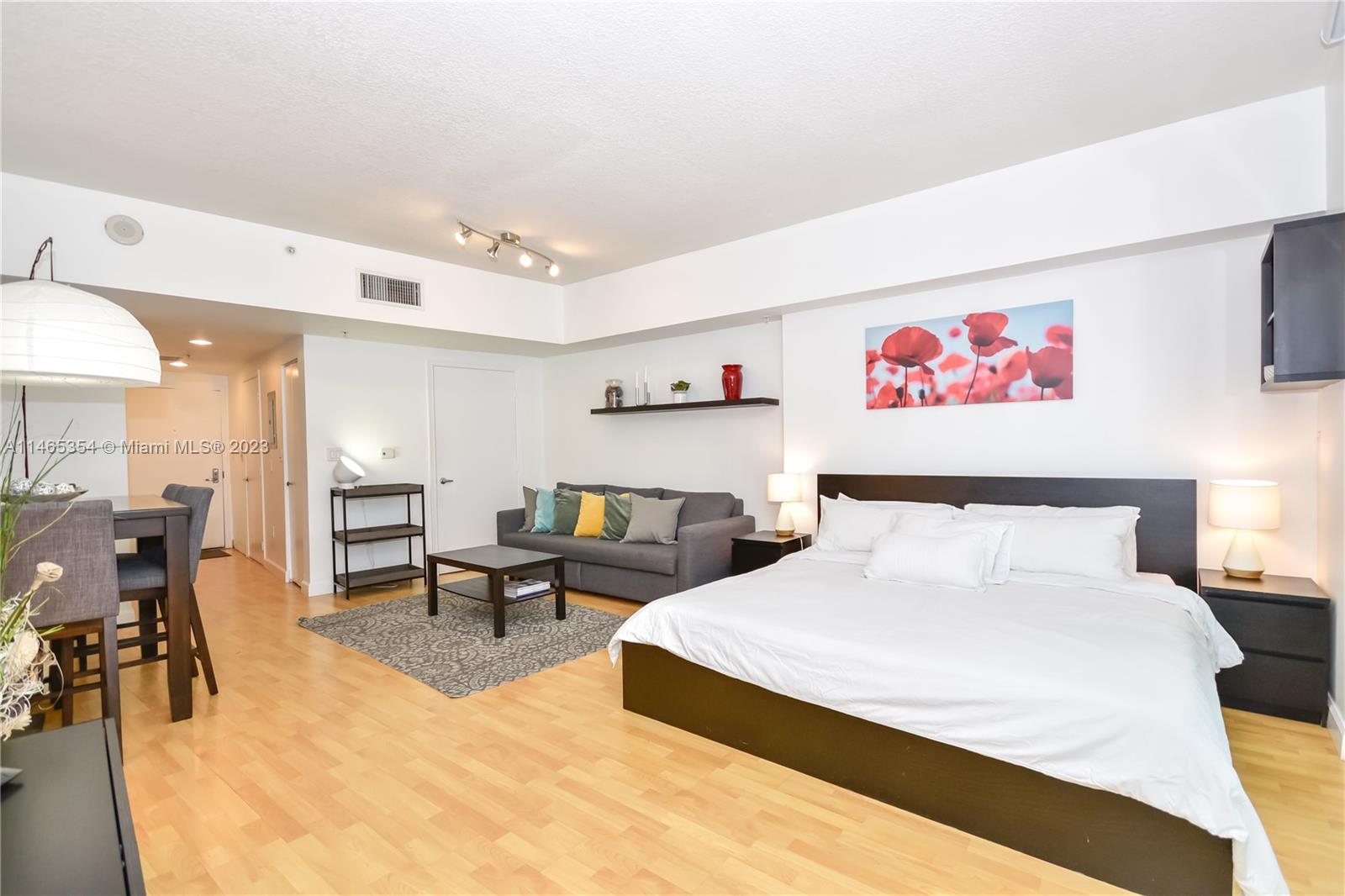 1750 N Bayshore Dr 1211, Miami, Florida 33132, ,1 BathroomBathrooms,Residentiallease,For Rent,1750 N Bayshore Dr 1211,A11465354