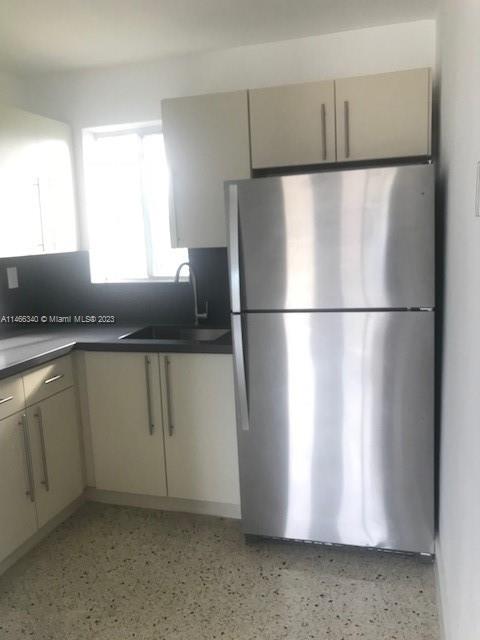 82 NW 27th St 2, Miami, Florida 33127, 2 Bedrooms Bedrooms, ,1 BathroomBathrooms,Residentiallease,For Rent,82 NW 27th St 2,A11466340