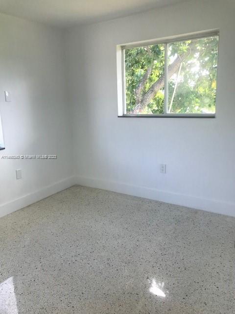 82 NW 27th St 2, Miami, Florida 33127, 2 Bedrooms Bedrooms, ,1 BathroomBathrooms,Residentiallease,For Rent,82 NW 27th St 2,A11466340