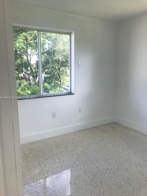 82 NW 27th St 2, Miami, Florida 33127, 2 Bedrooms Bedrooms, ,1 BathroomBathrooms,Residentiallease,For Rent,82 NW 27th St 2,A11466340