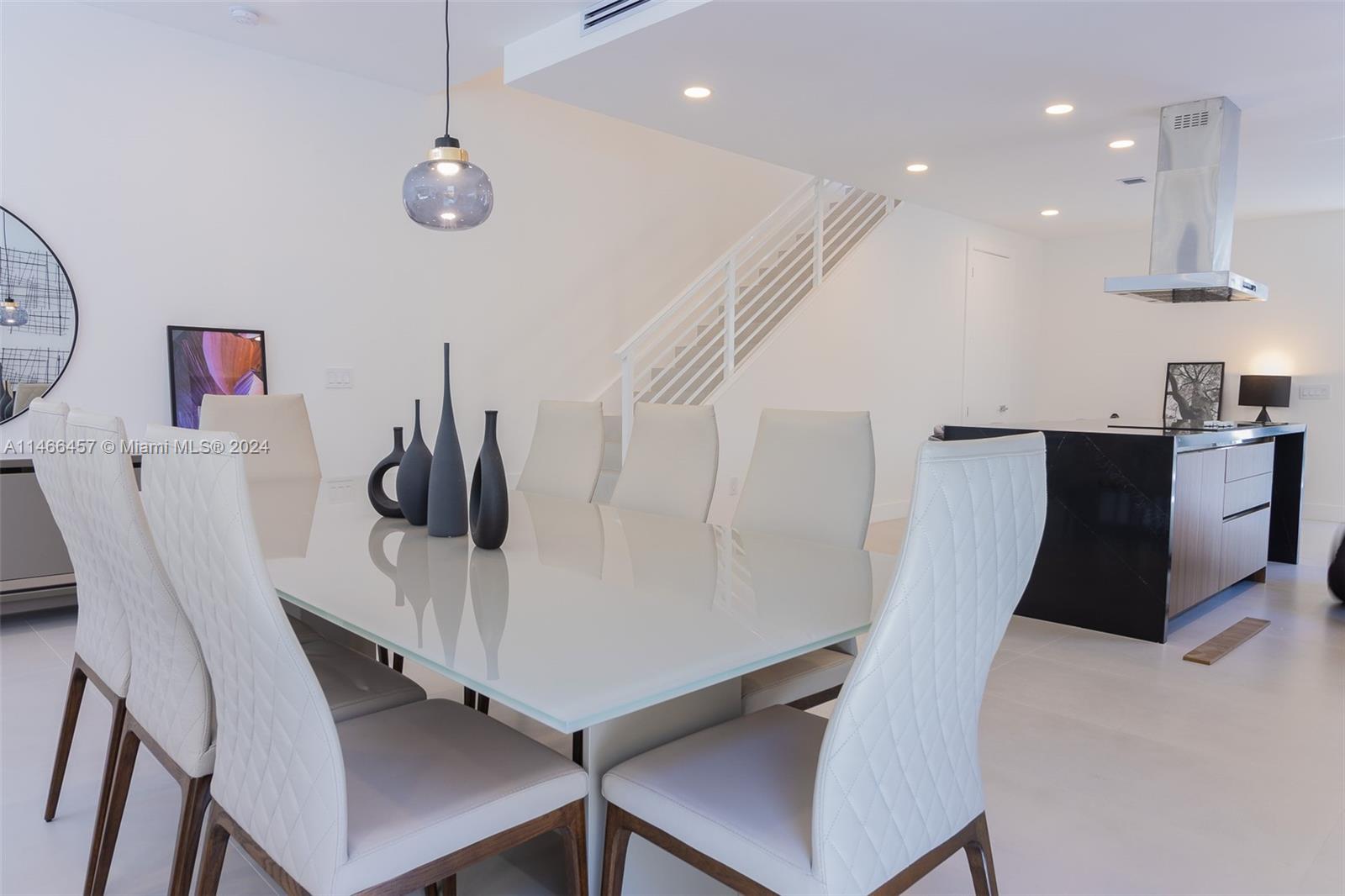 907 16th Ave, Fort Lauderdale, FL, 33304 United States, 4 Bedrooms Bedrooms, ,3 BathroomsBathrooms,Residential,For Sale,16th Ave,A11466457