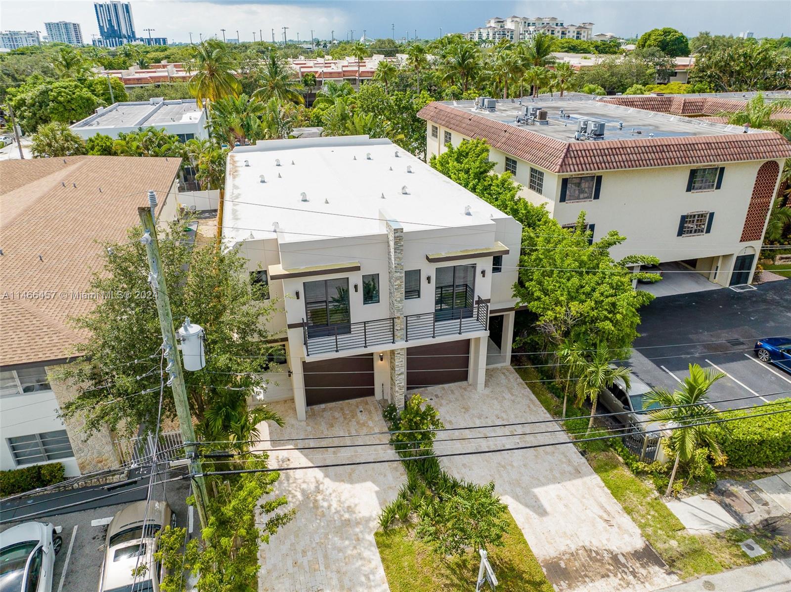 907 16th Ave, Fort Lauderdale, FL, 33304 United States, 4 Bedrooms Bedrooms, ,3 BathroomsBathrooms,Residential,For Sale,16th Ave,A11466457