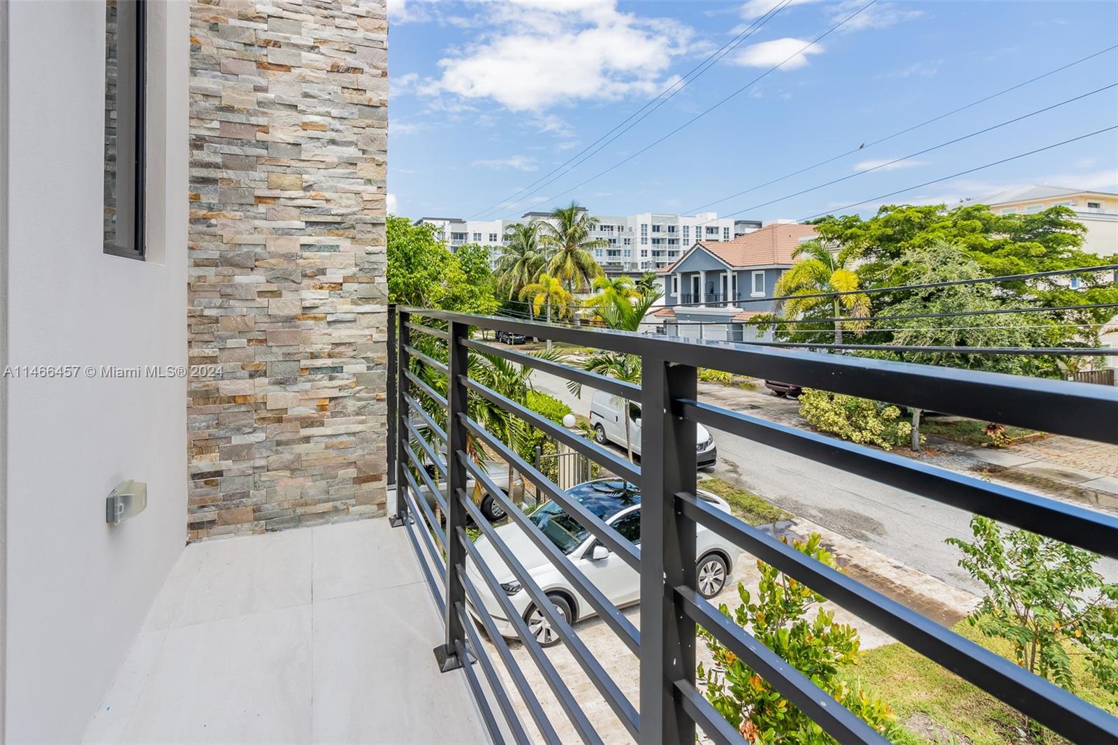 907 16th Ave, Fort Lauderdale, FL, 33304 United States, 4 Bedrooms Bedrooms, ,3 BathroomsBathrooms,Residential,For Sale,16th Ave,A11466457